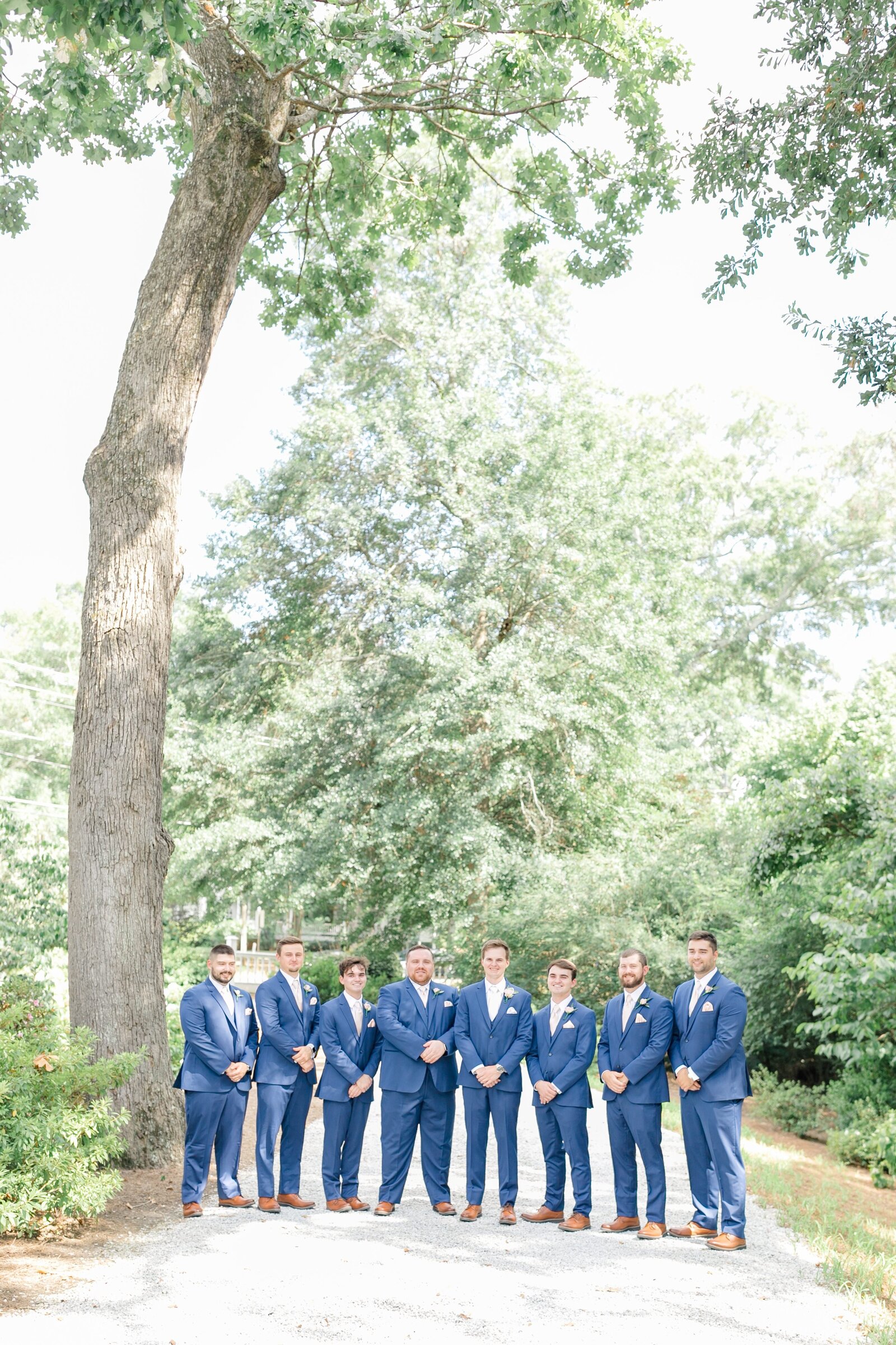 erica-lauren-photography-turnbull-barrett-primrose-cottage-wedding-bridal-party-aug-02-2020-83