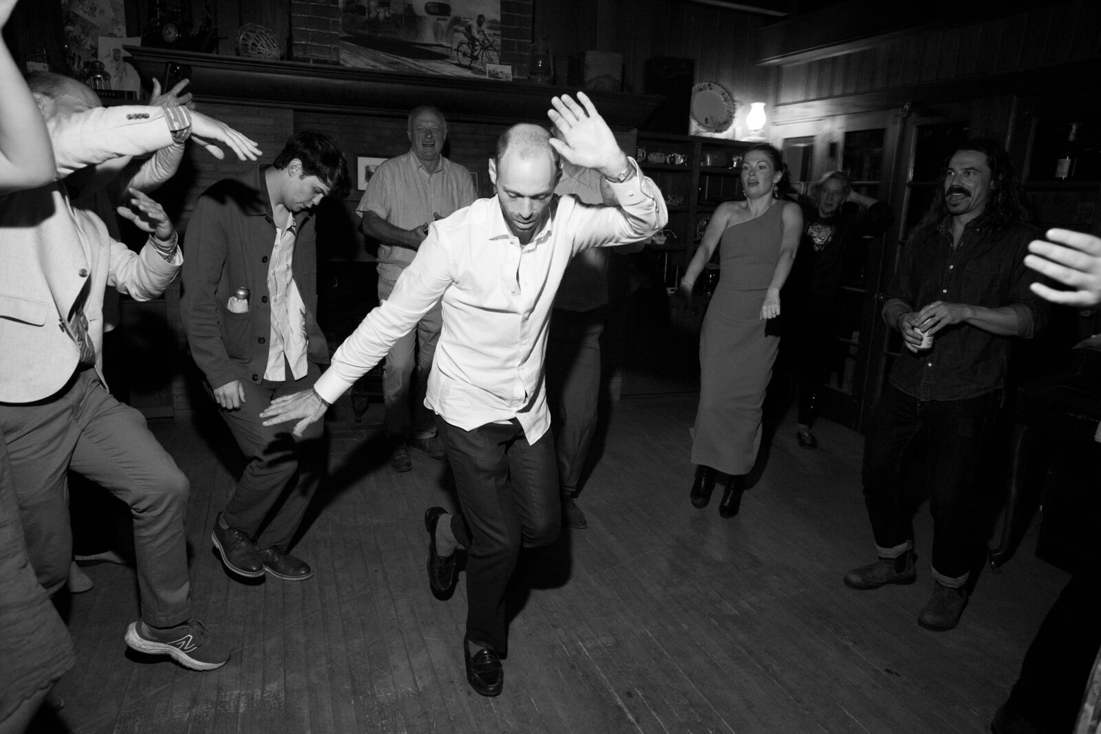 Jess-Buckley-Photo-FILM-Wedding-Coast-Lodge-69