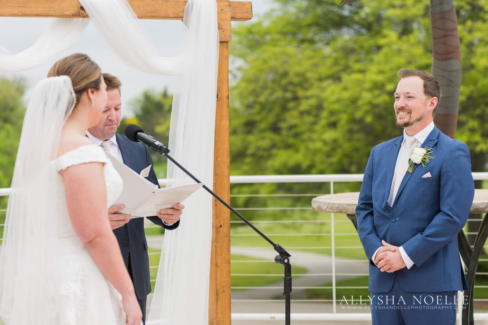 Wedding-at-River-Club-of-Mequon-606
