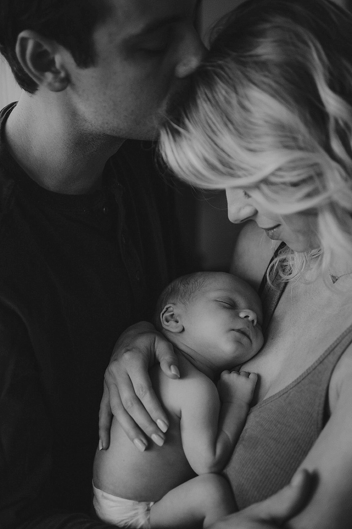 20_Maryland-In-Home-Newborn-Session-Family-Lifestyle