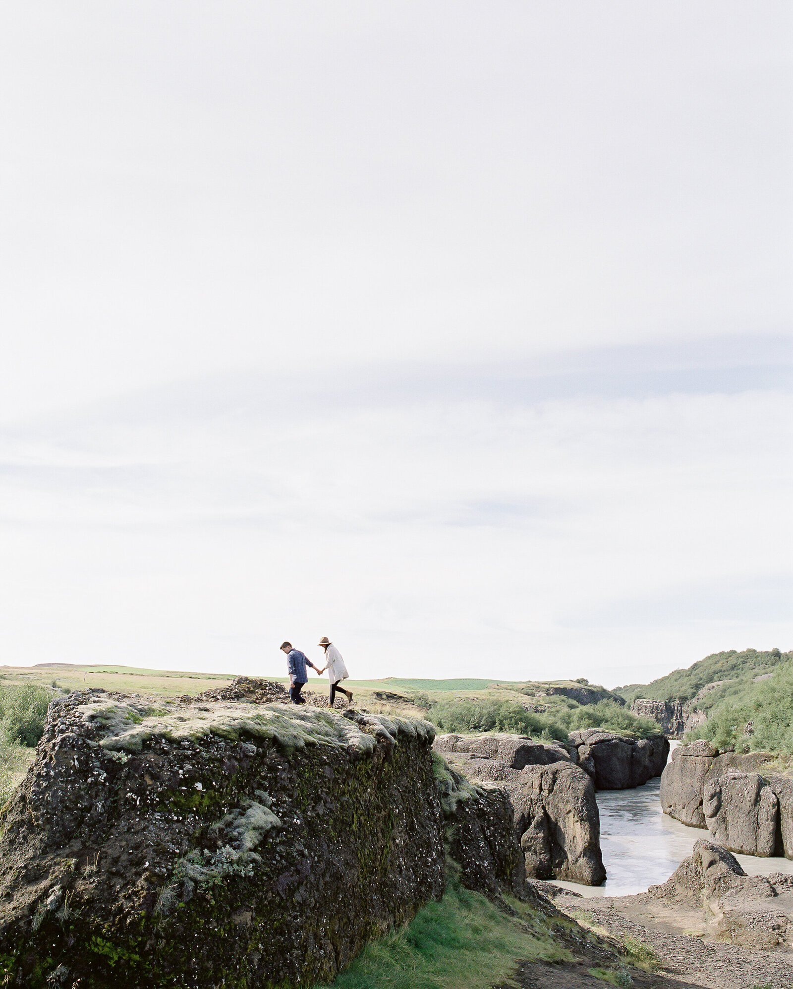 Icealnd Engagemet Session Pre Wedding Session Luxury Destiantion Adventure Photographer Fine Art Film 33