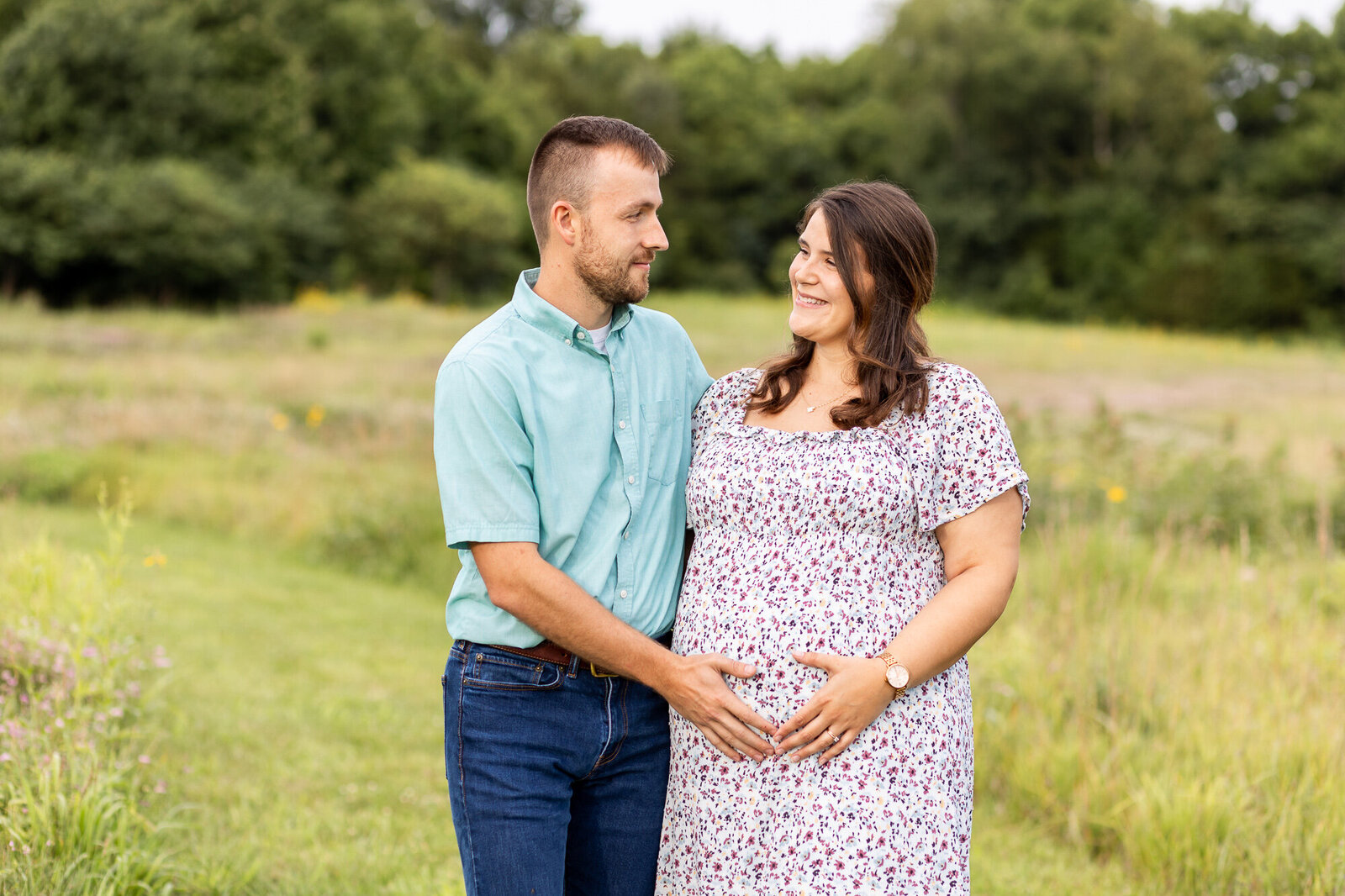 Outdoor-maternity-photography-session-golden-hour-Frankfort-KY-6