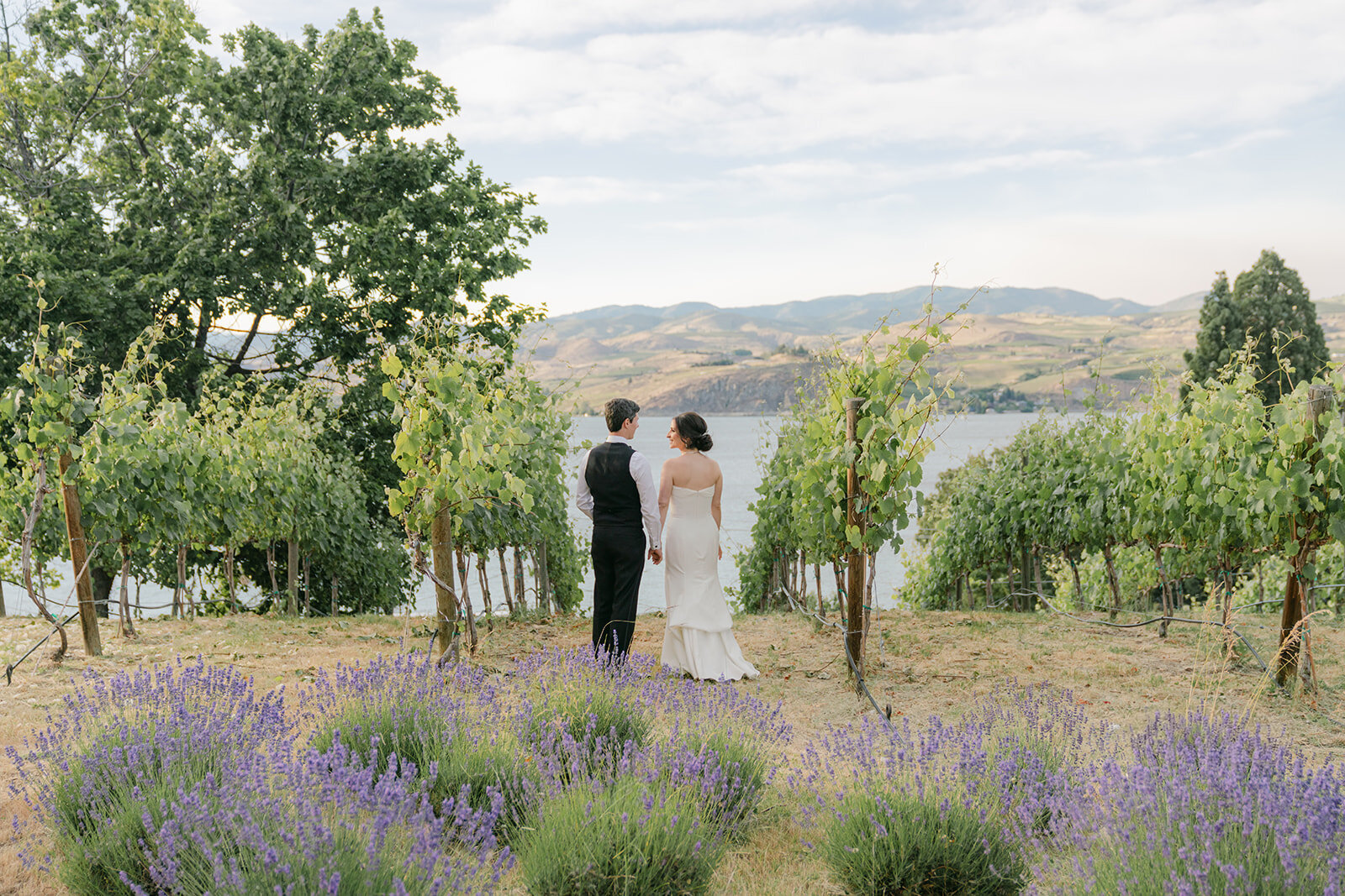 sirensong_lakechelan_wedding-L-B-1231