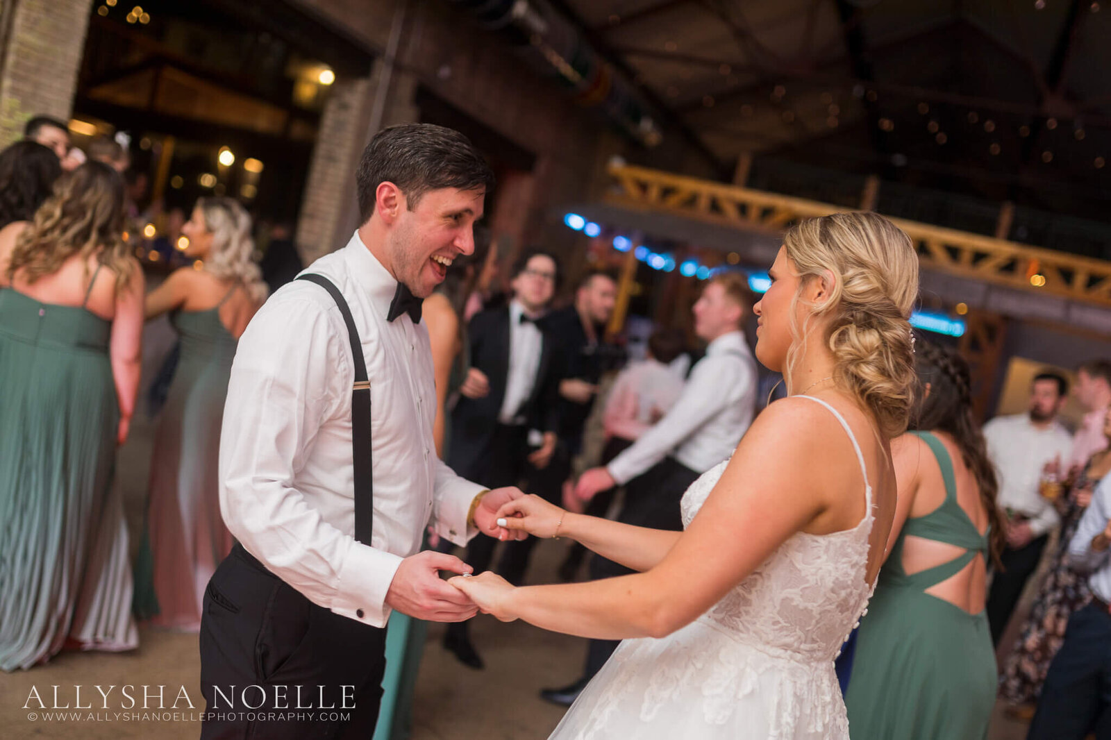 Wedding-at-The-Factory-on-Barclay-in-Milwaukee-1157
