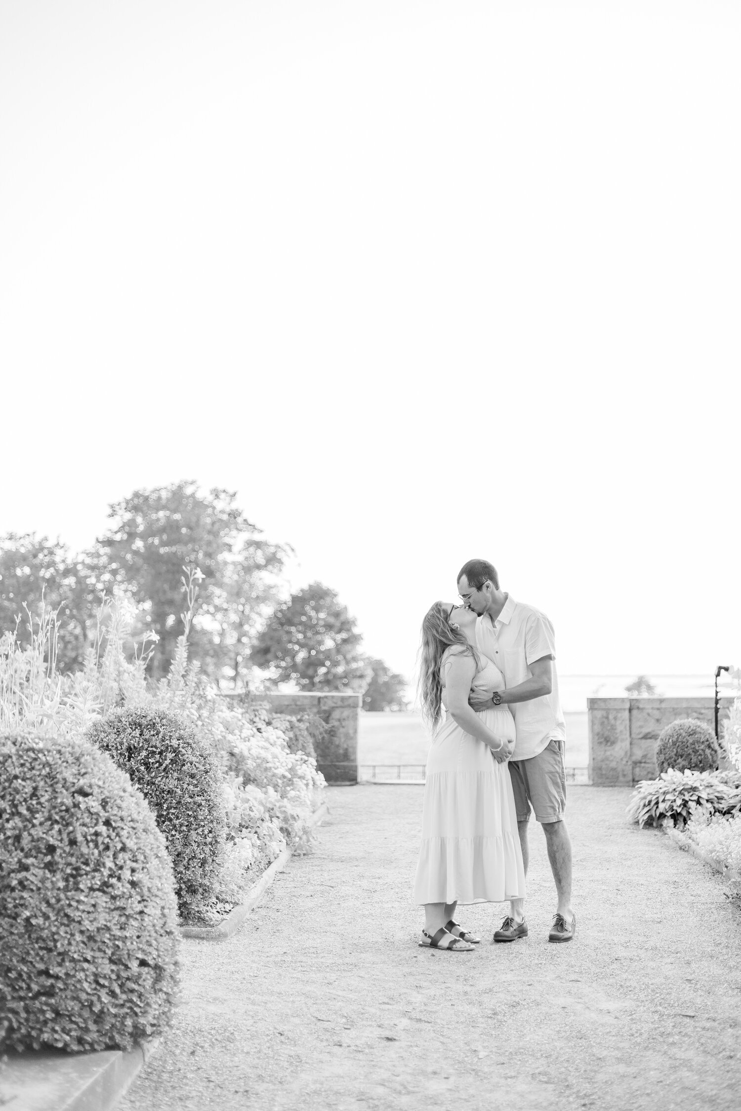 20230711_Chelsea Lavallee Photography_Harkness State Park_Waterford CT_Maternity-00-WEBSITE-030
