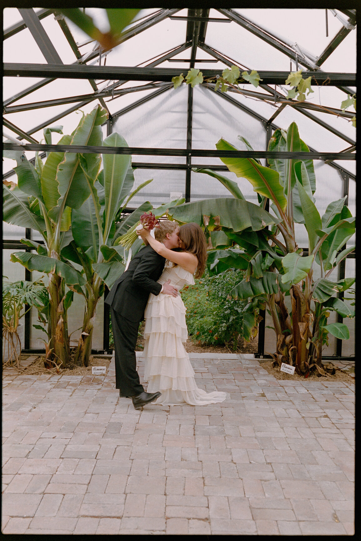 Australia-Film-Wedding-Photographer_Zara_Staples-118