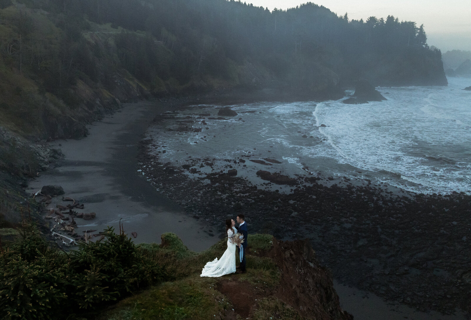 Oregon Coast Elopement Photography by Kollar – Arizona’s Premier Elopement Photographer
