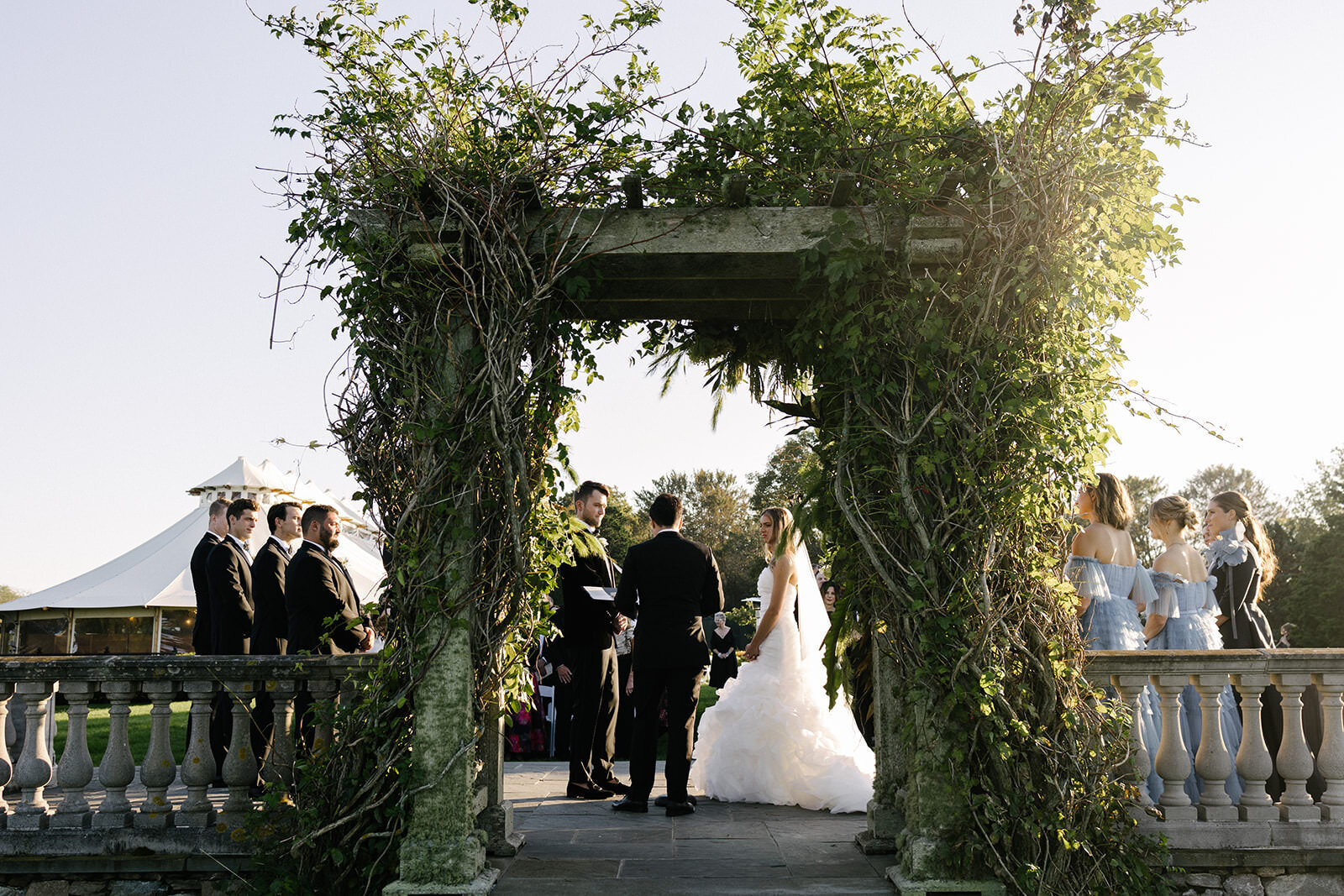 Maddie & Andrew - Newport RI Wedding- Larisa Stinga Photography -0754-221007