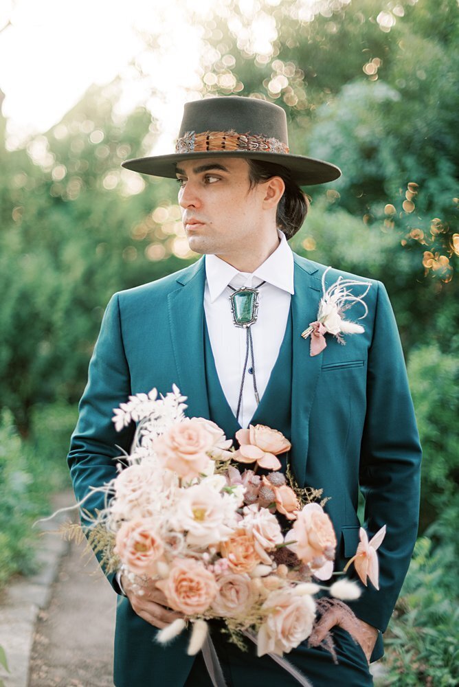 Austin-Wedding-Photographer-Neva-Michelle-Photography_0002