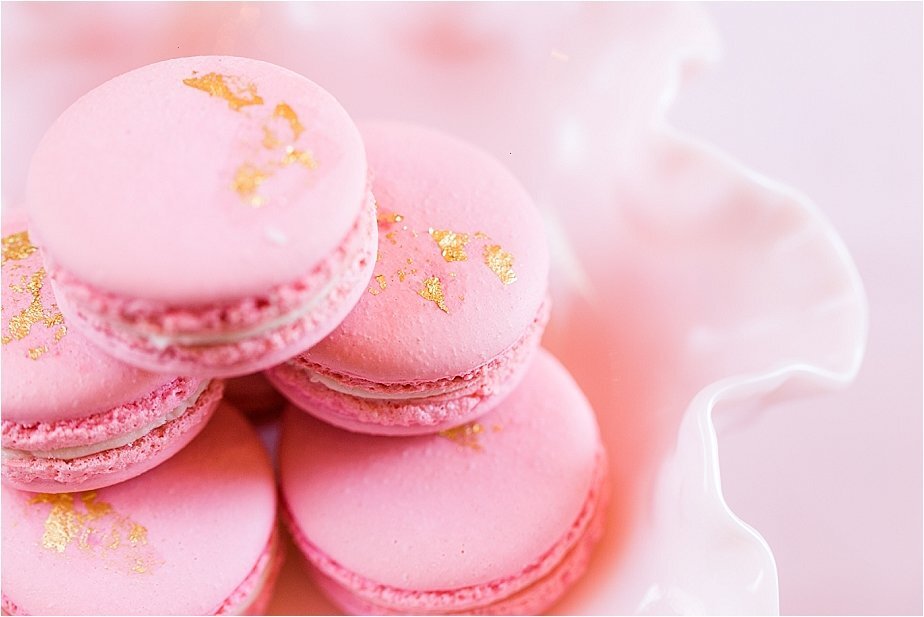 Gold+and+blush,+stylized+shoot,+Manison+at+Double+R+Ranch,Suffolk,+Hampton+Roads,+Virginia,+photo (3)
