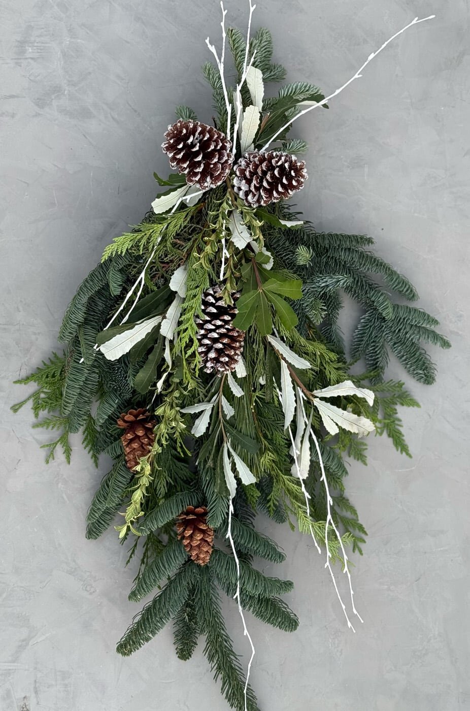 Noblesville Real Christmas Wreath - Sweet Peas Flower Farm 03