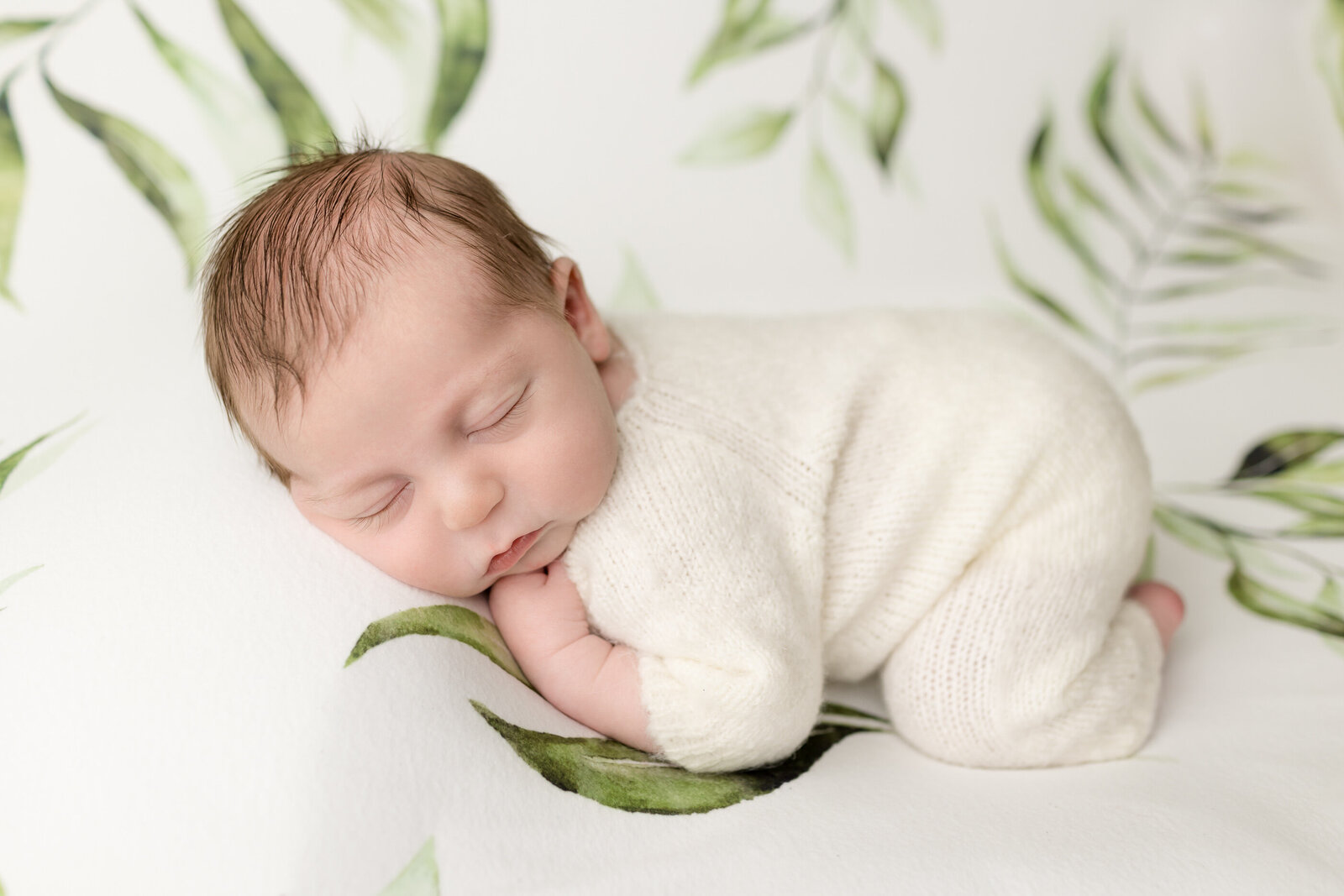 In-home-newborn-photography-session-Versailles-KY-photographer-baby-boy-4