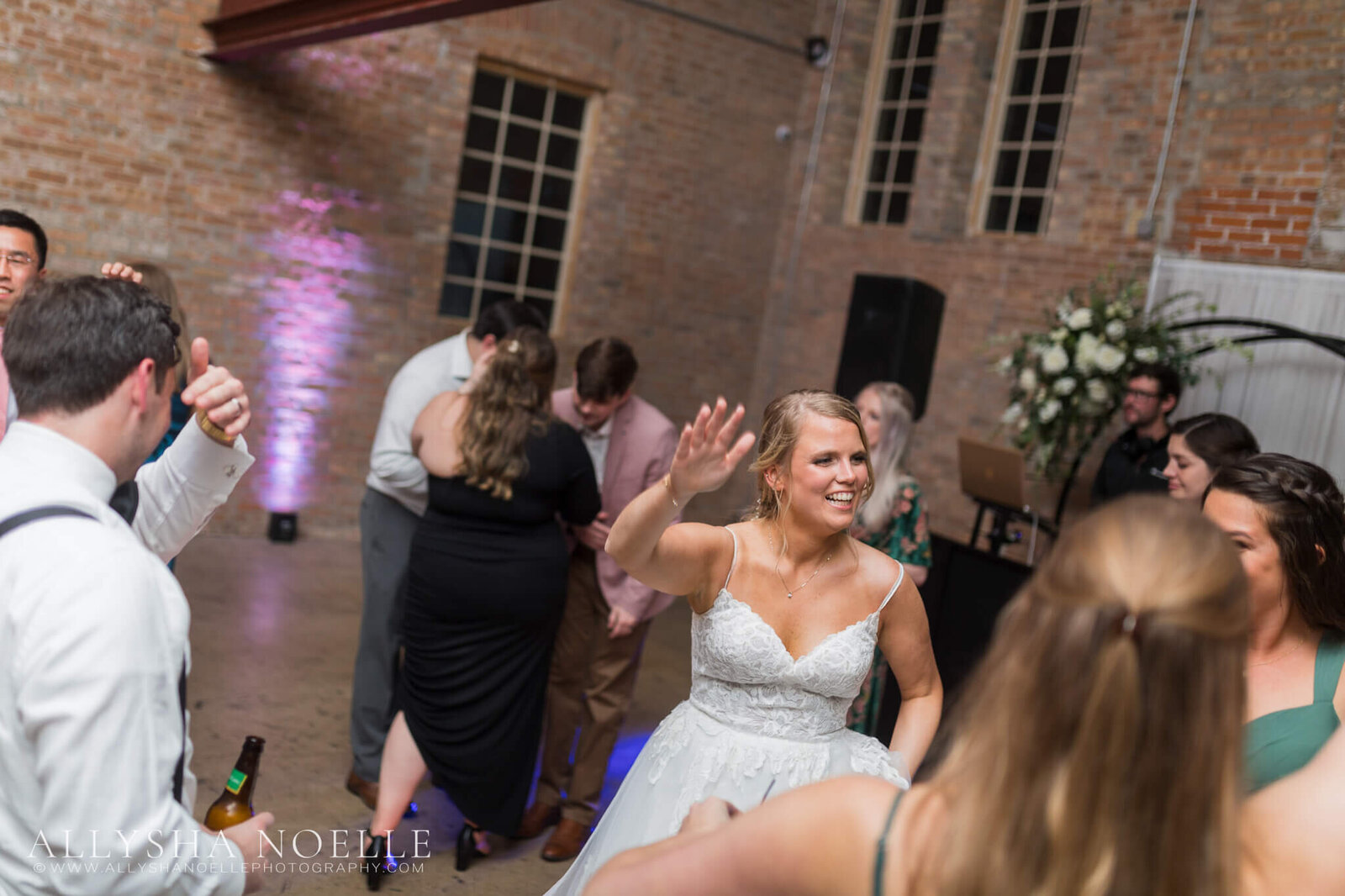 Wedding-at-The-Factory-on-Barclay-in-Milwaukee-1264