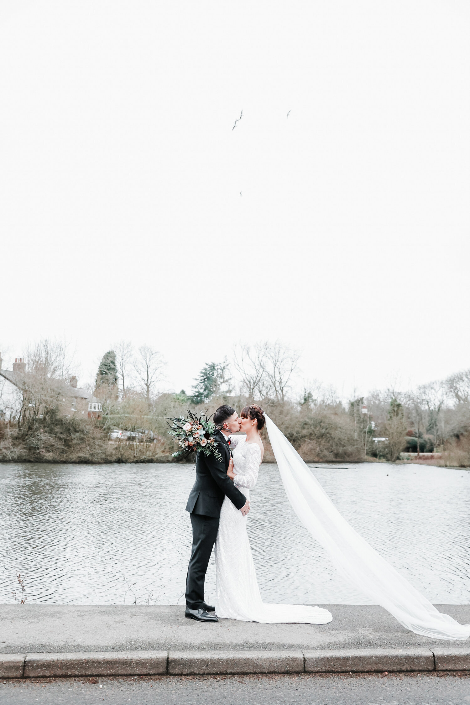 Bride-and-groom-photos-by-river
