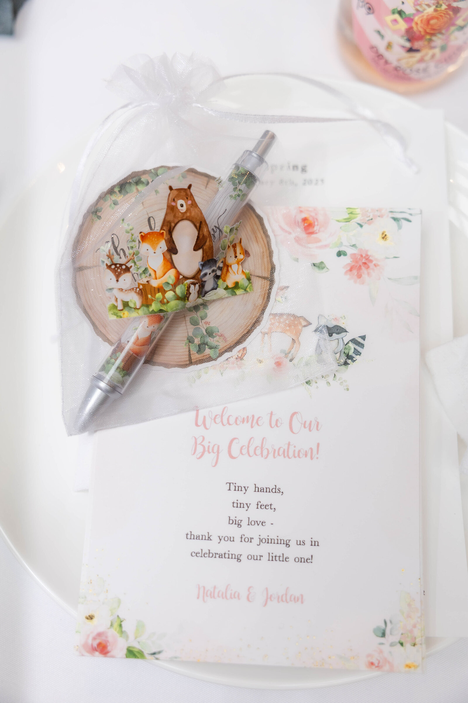 woodland-baby-shower-welcome-sign-favor-card-natalia-jordan
