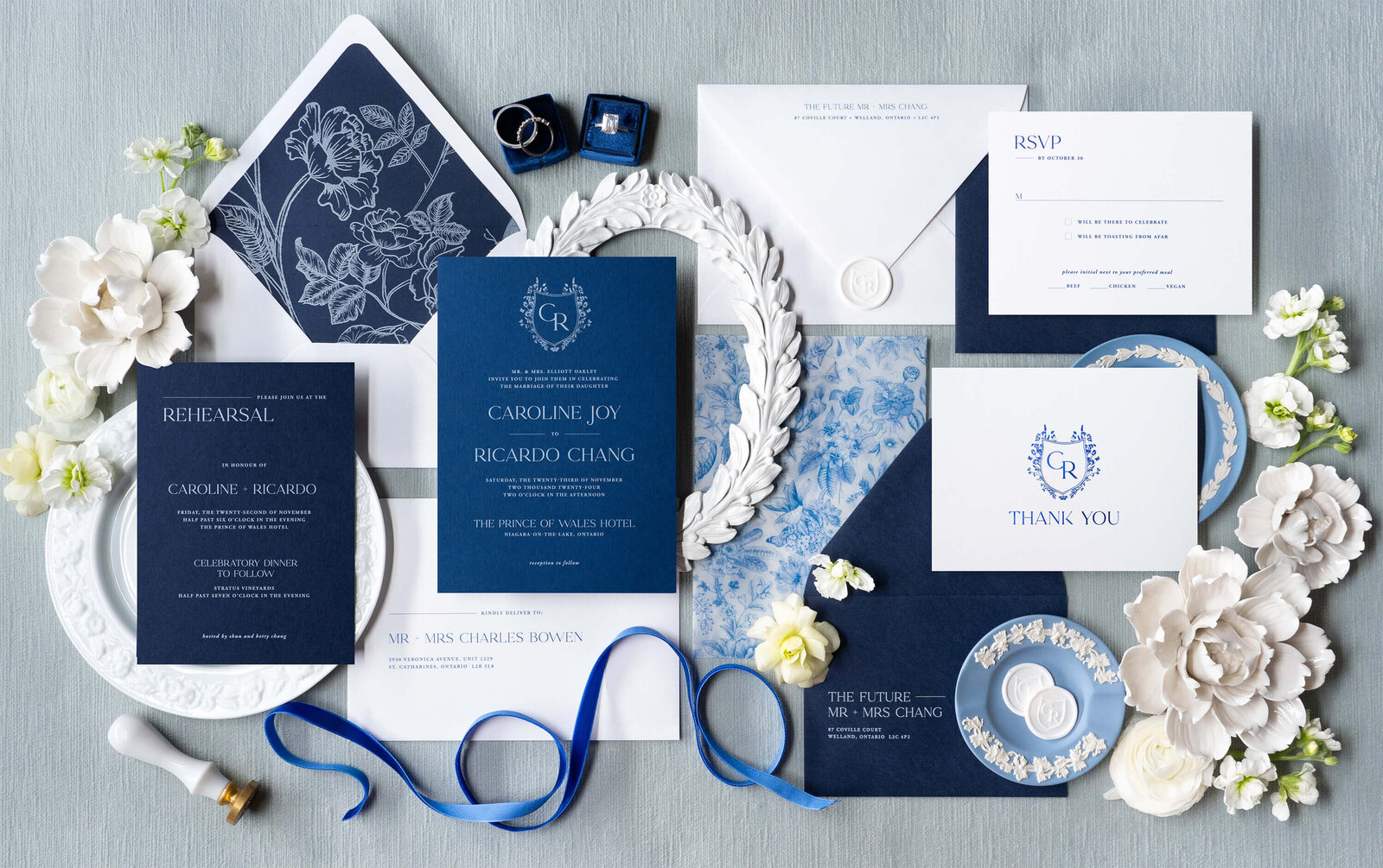 toile-chinoiserie-custom-wedding-invitation-white-navy-blue