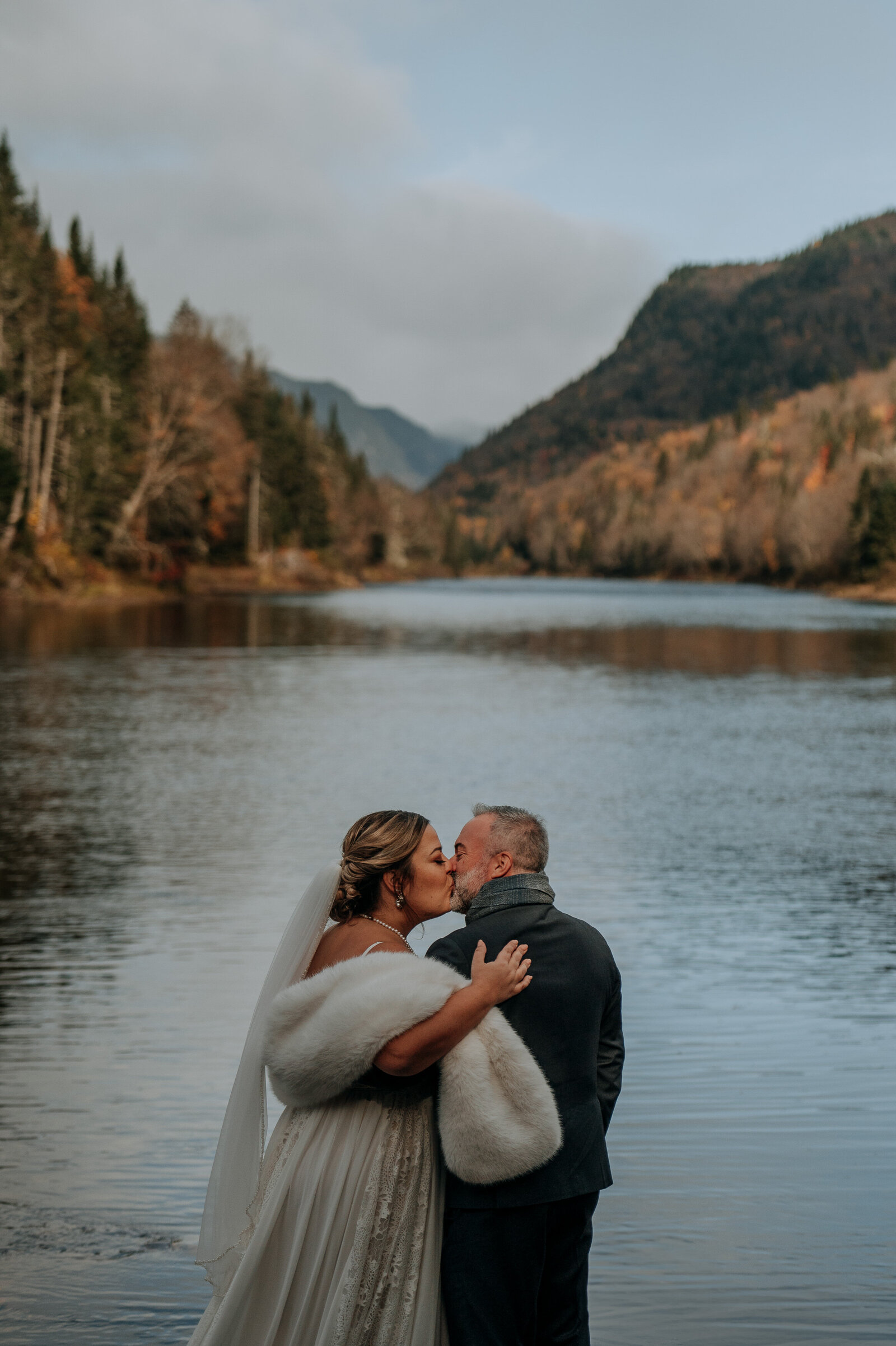 photographe-mariage-intime-nature-montagne-elopement-wedding-quebec-parc-national-jacques-cartier-0102