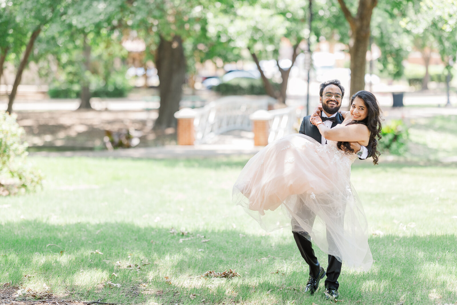 Artistic-photographer-dallas-wedding
