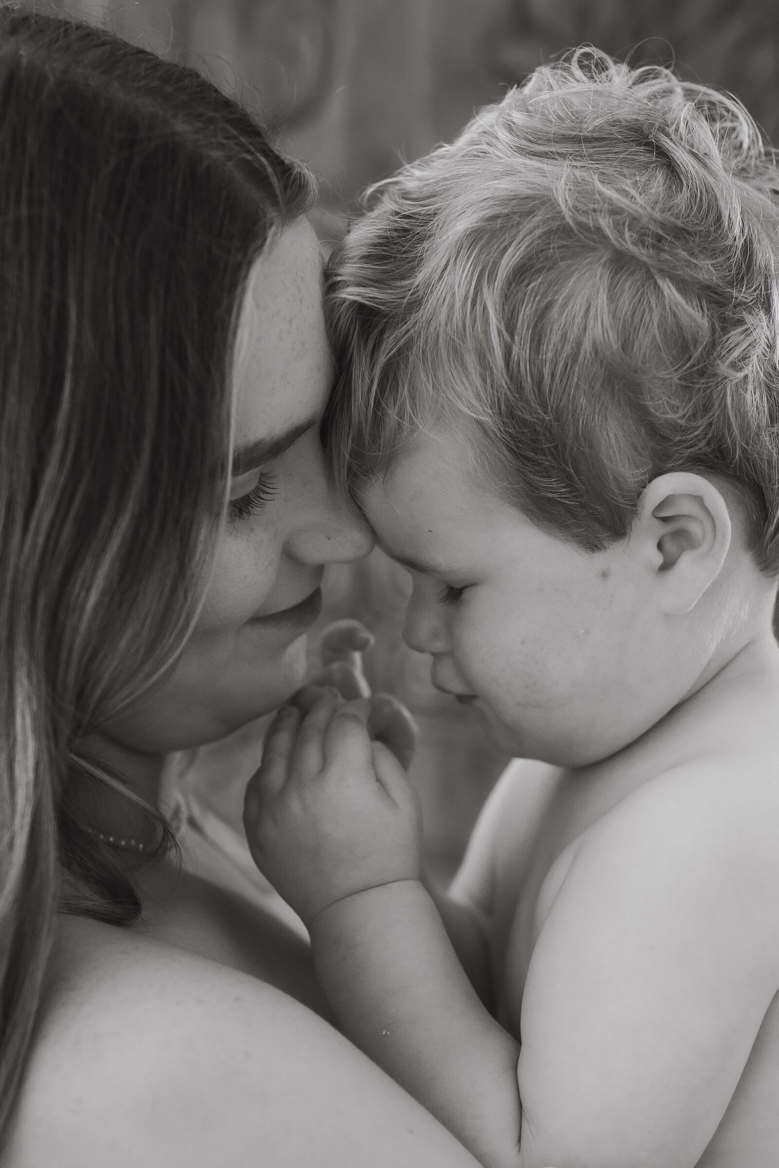 raw-and-real-motherhood-session-north-west-sydney