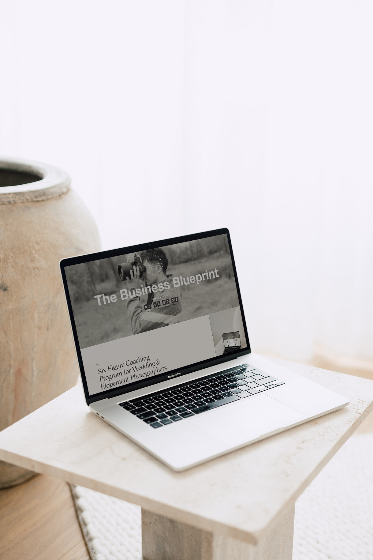 Mockup_Influencer squaresapce website- web