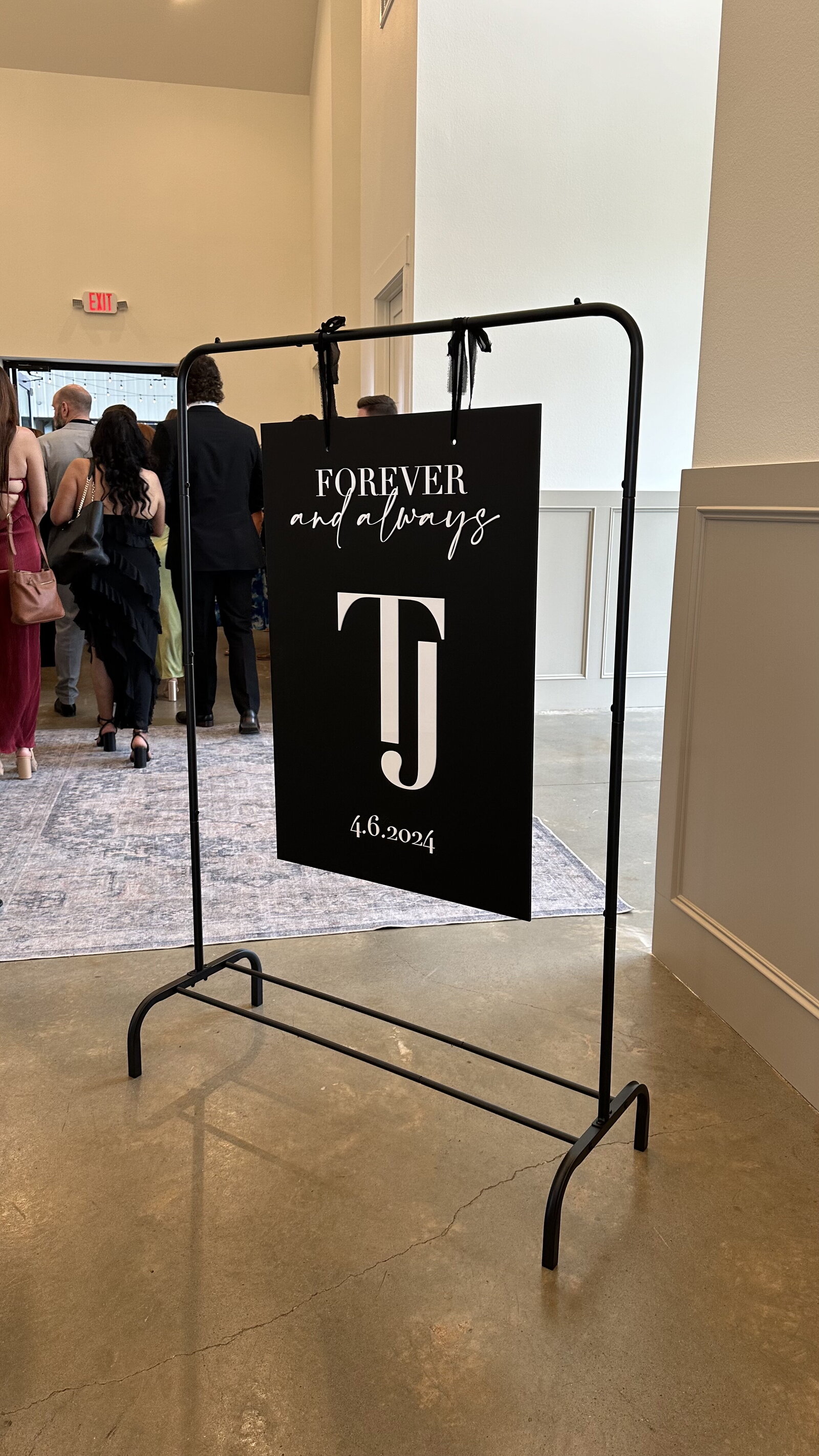 jaelyn-wedding-signage-3