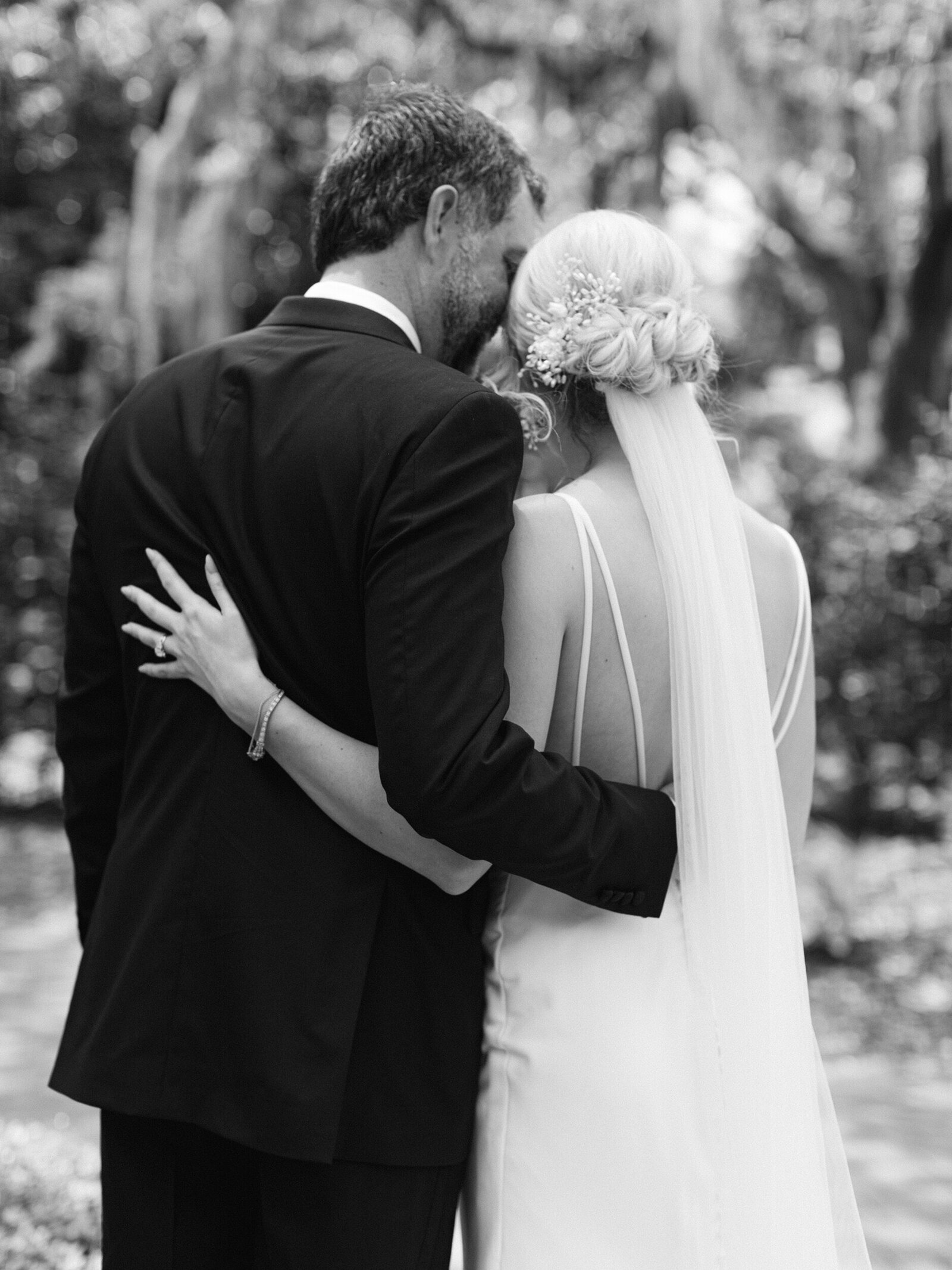 701-torianna-brooke-portraiture-perry-lane-hotel-savannah-wedding-photographer-rachel-and-jackson