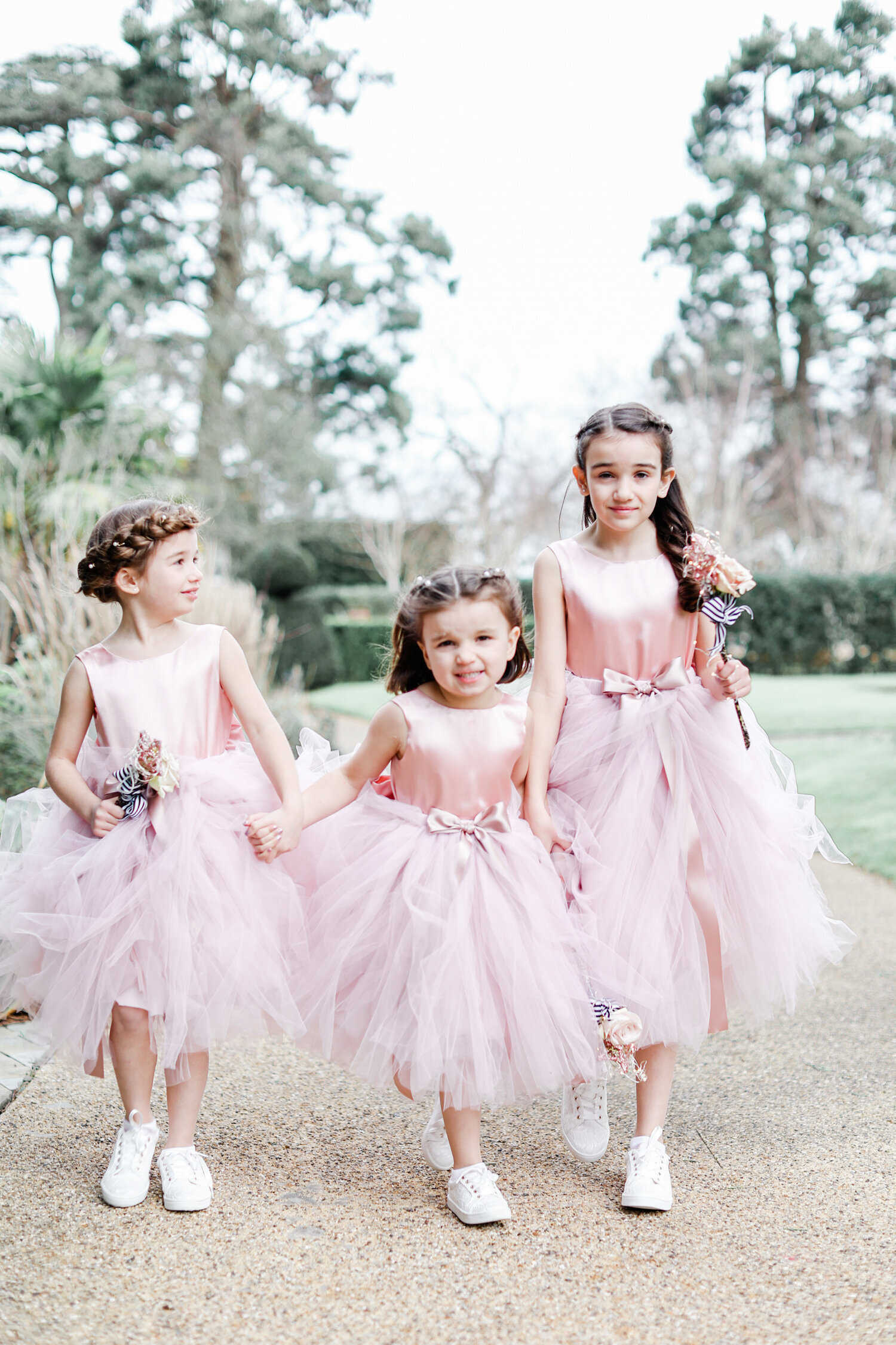 flower-girls-in-pink-dresses