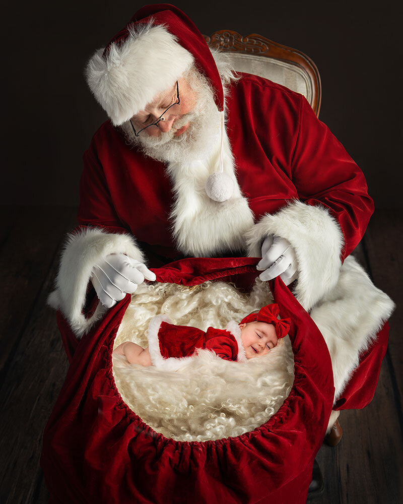 santa-bag-new-baby-newborn-christmas-holiday-photography-boulder-colorado