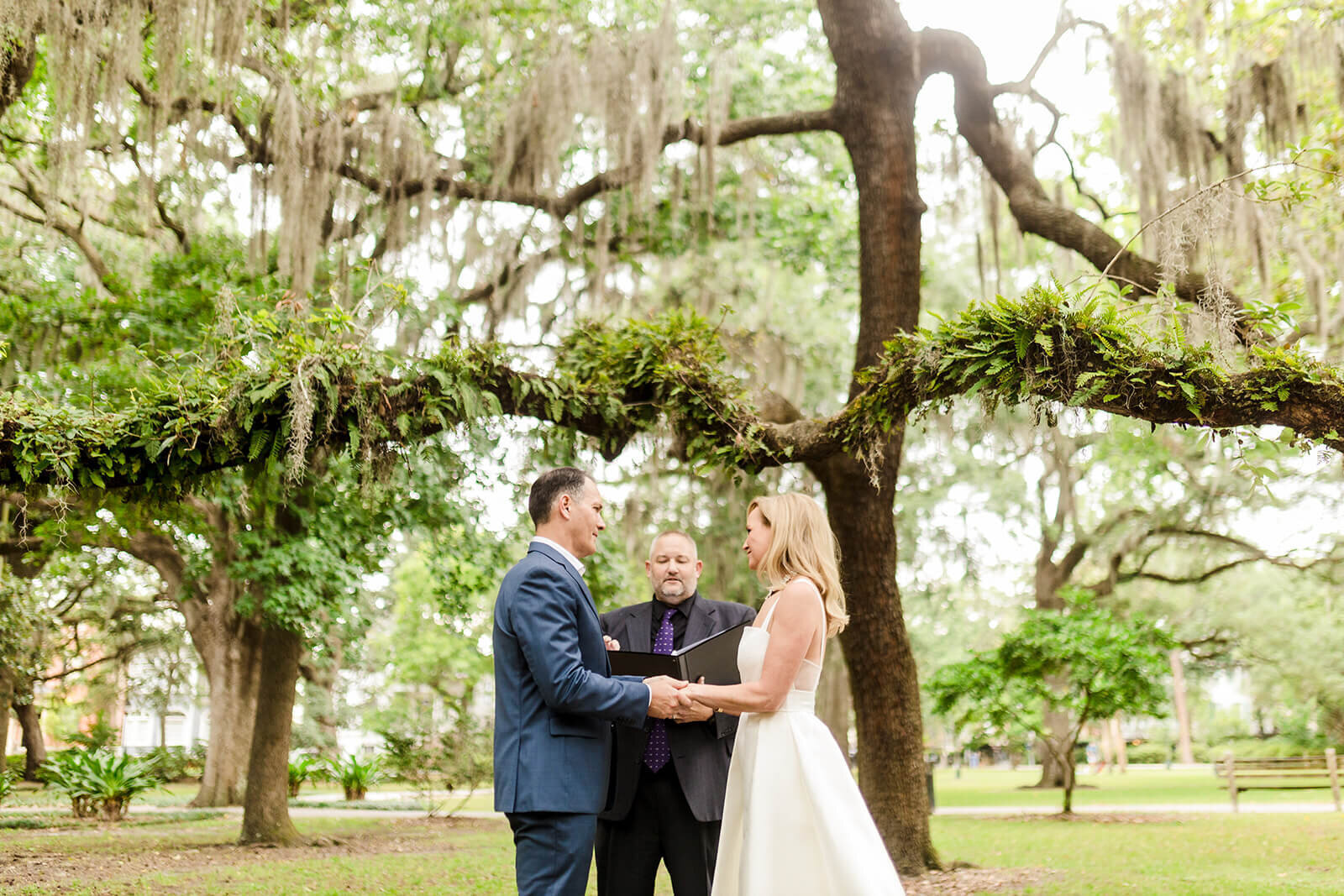 Bu_Johnson_Savannah_Elopement_Forsyth_Park01
