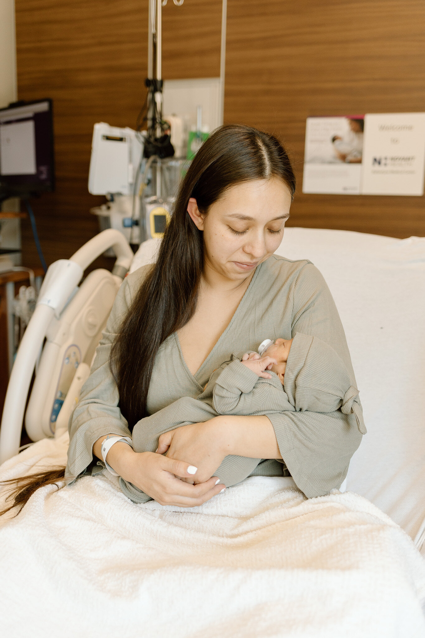 novant-matthews-ballantyne-newborn-fresh48-photography-lifestyle-family (3)
