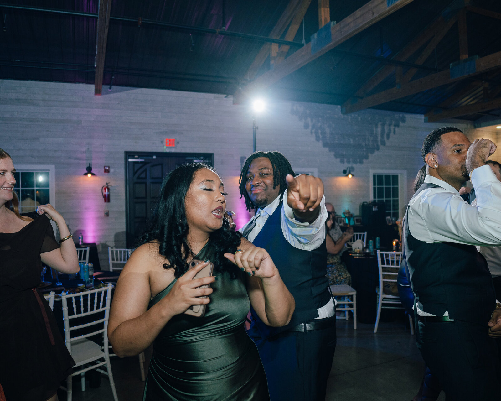 Saenz The Farmhouse KC Event Venue Wedding411