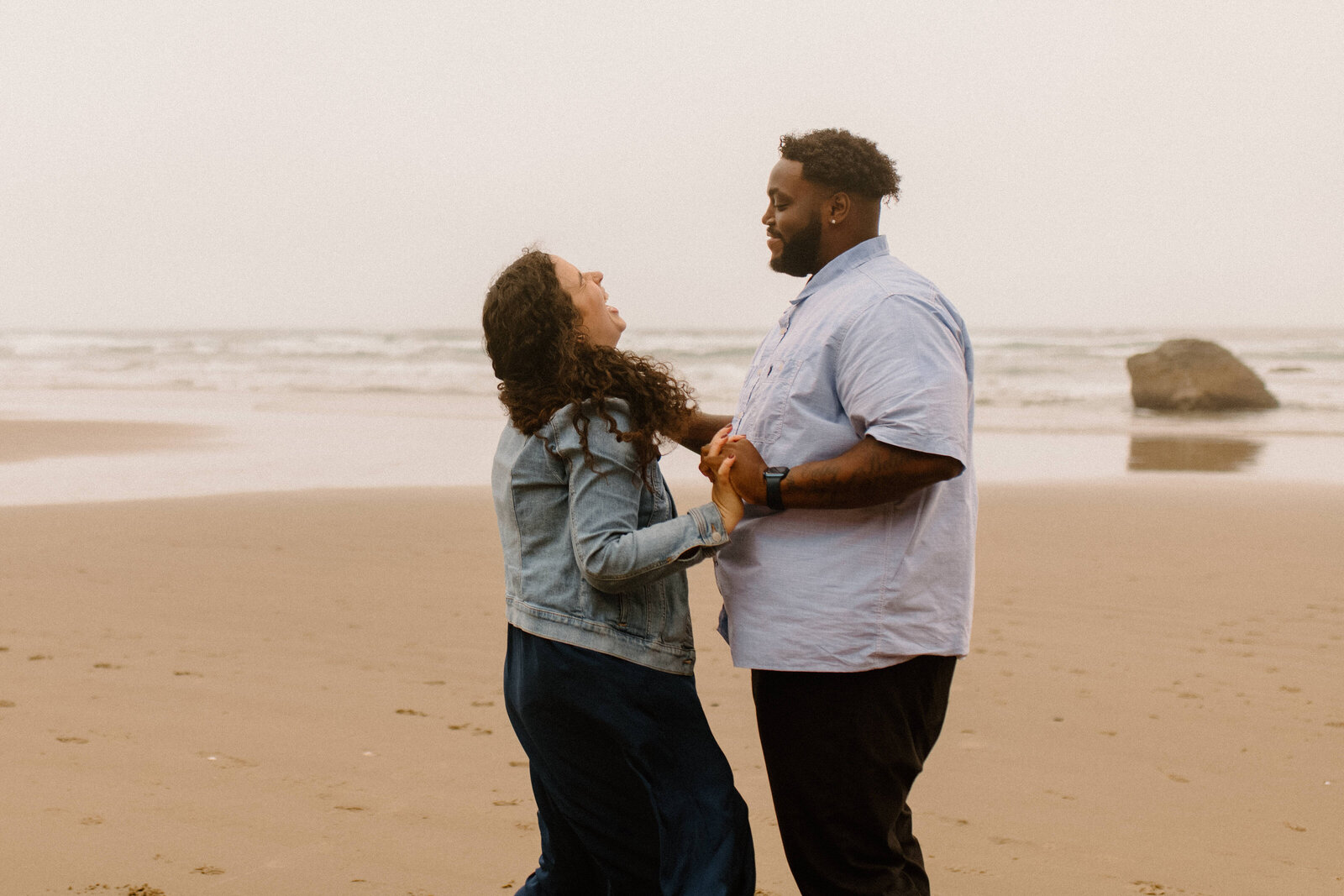 Melissa and Daje-Hug Point, Oregon Coast-Engagment Session-Sneaks-Annie Ritter-Jones Photography-6