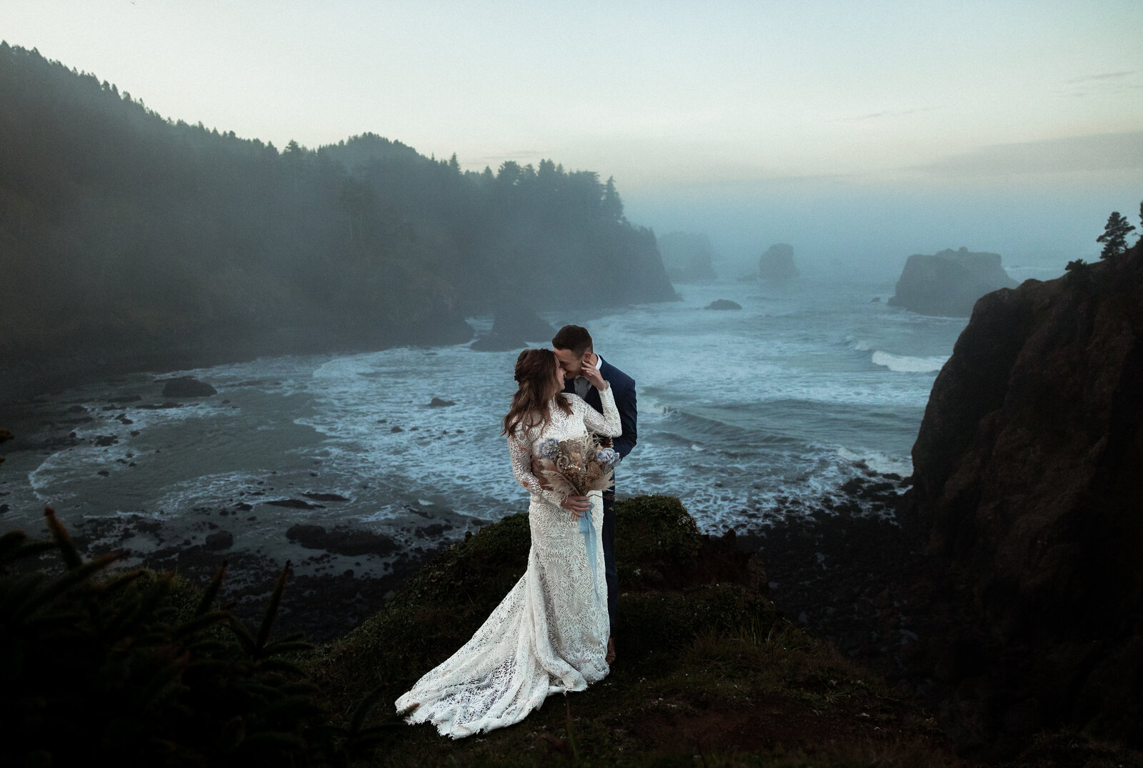 Oregon Coast Elopement Photography by Kollar – Arizona’s Premier Elopement Photographer