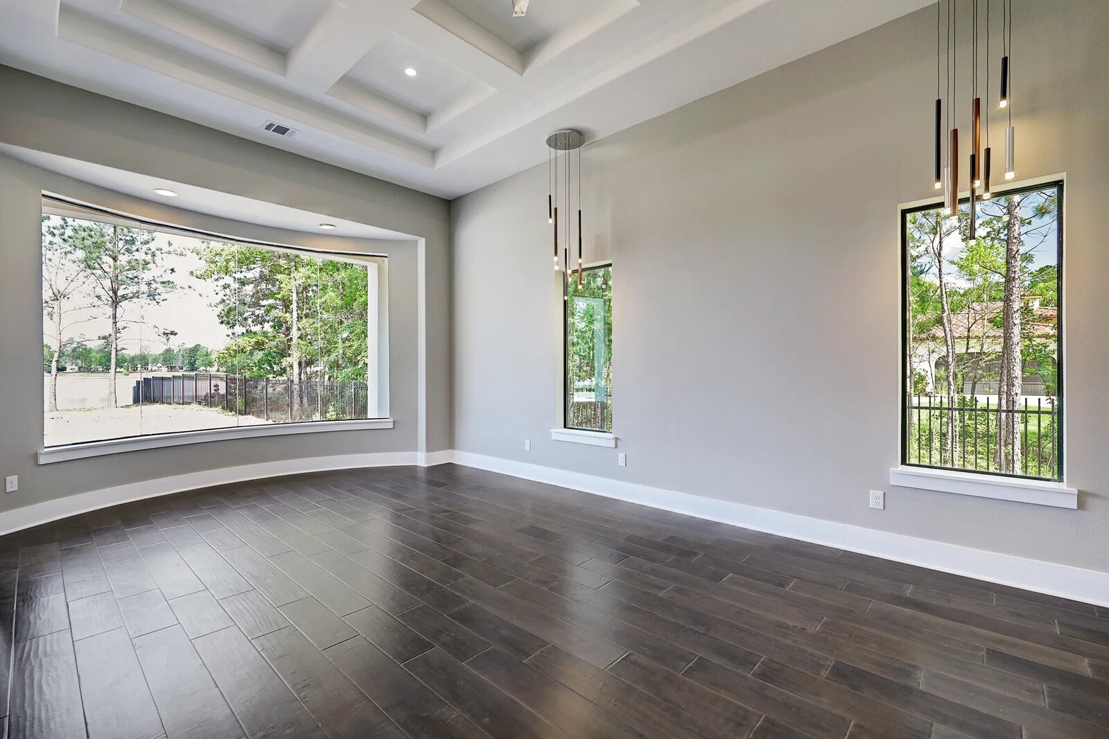 Livingston-Custom-Homes-Oyama-Custom-Build-Front-Living