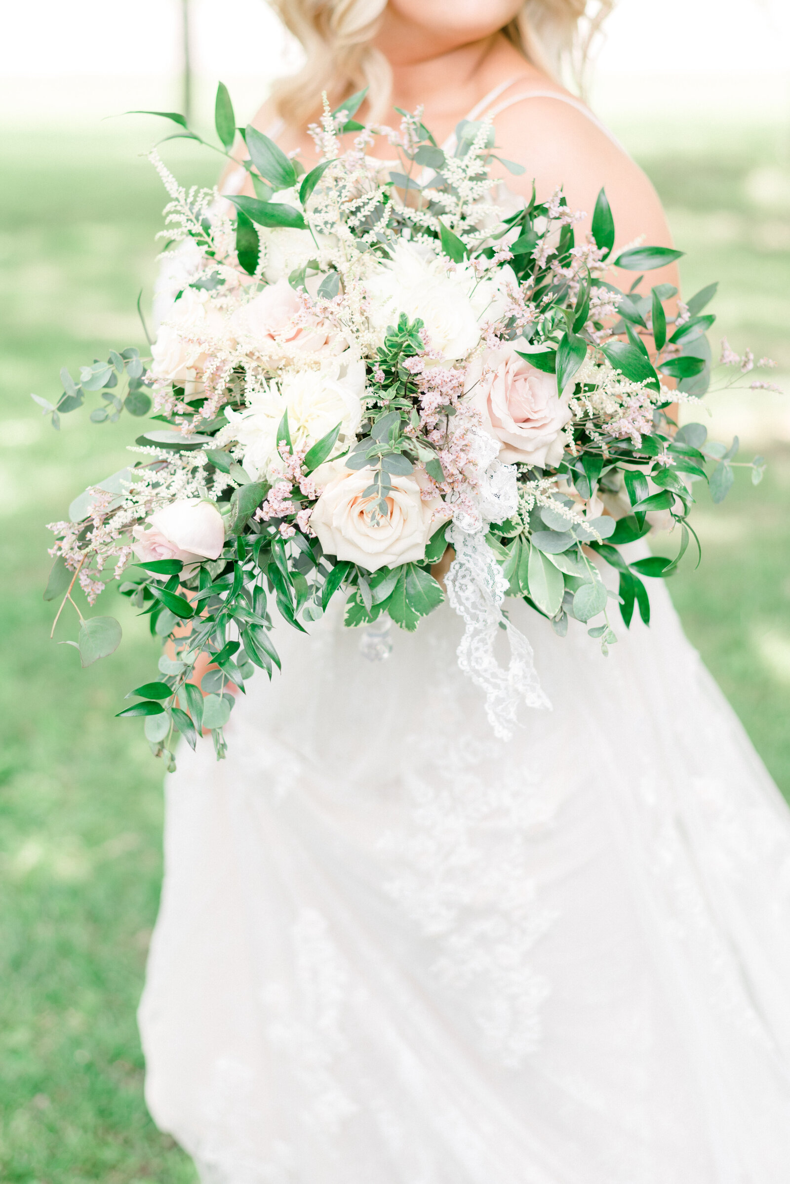 blush-and-green-bridal-bouquet