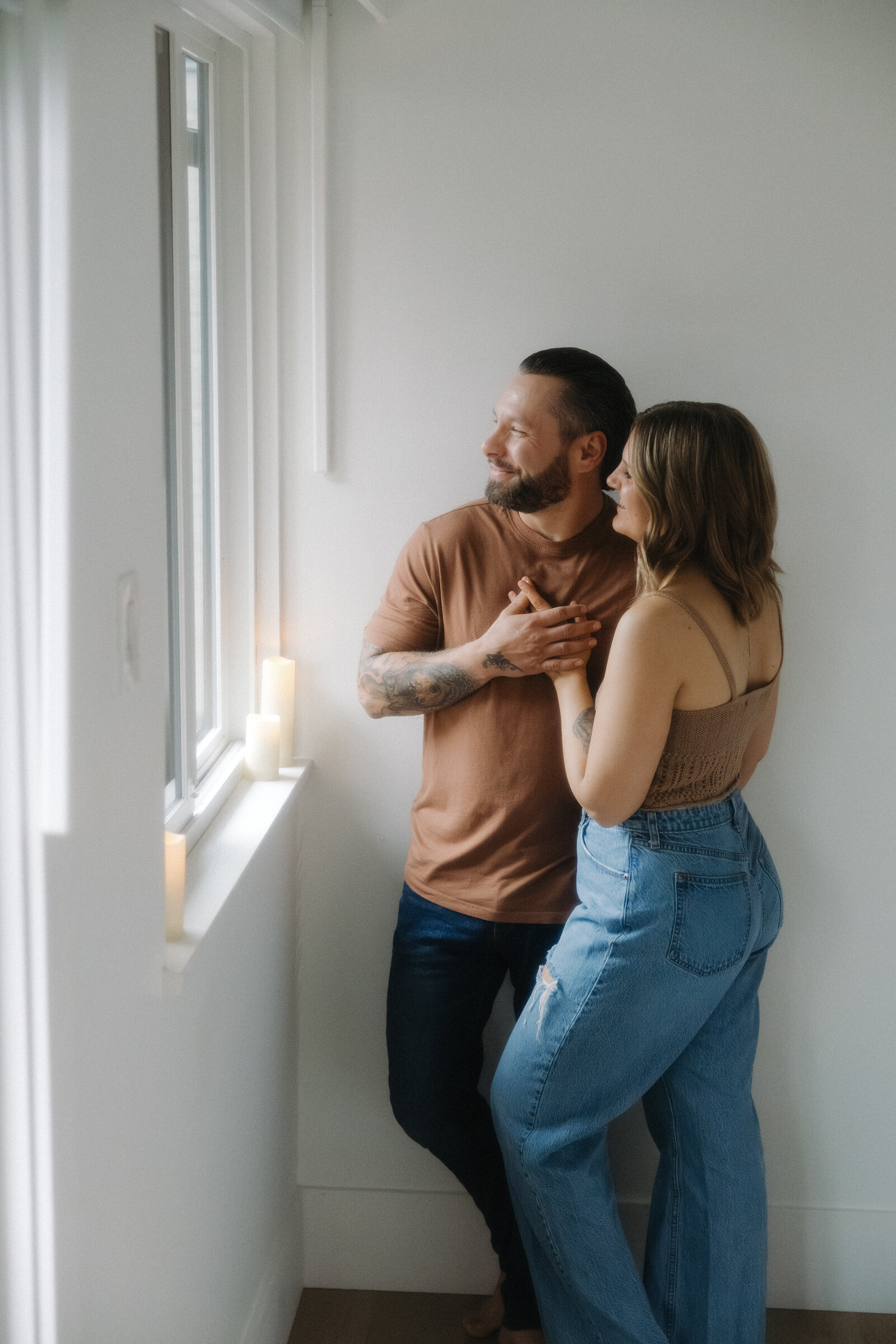 JB Photography - Intimate Romantic In-home Couples Photoshoot Vancouver BC-69