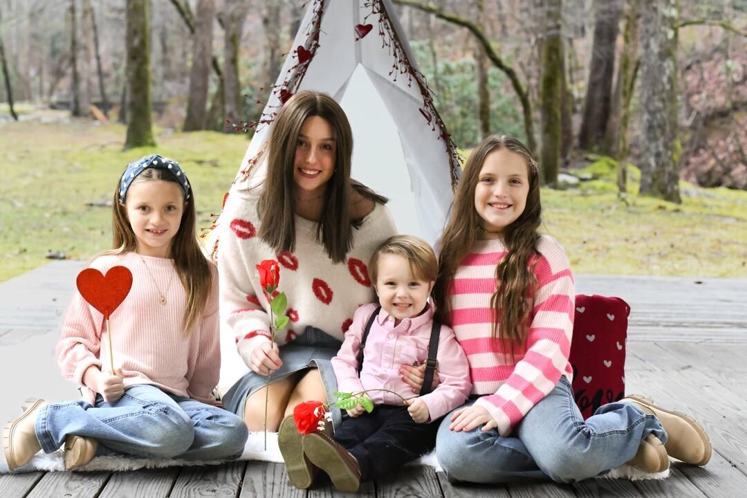 Valentine Family Photo Sevierville TN