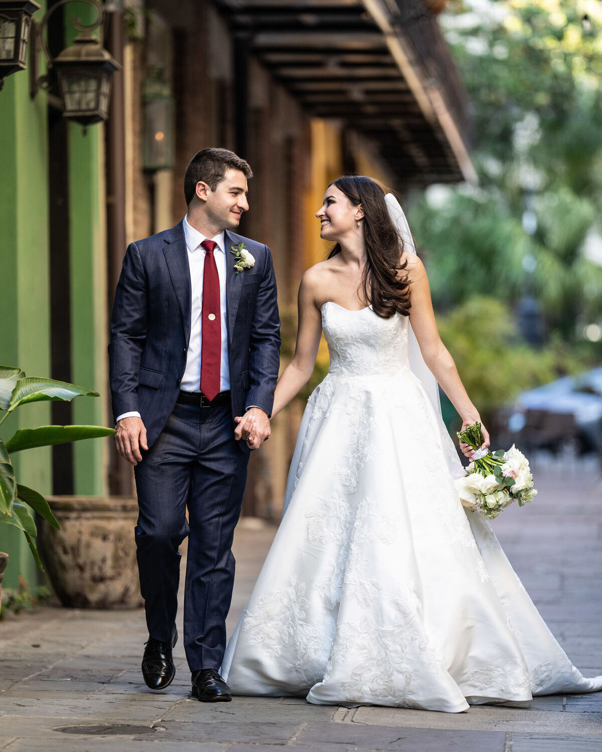 bride-groom-walking-french-quarter-4x5