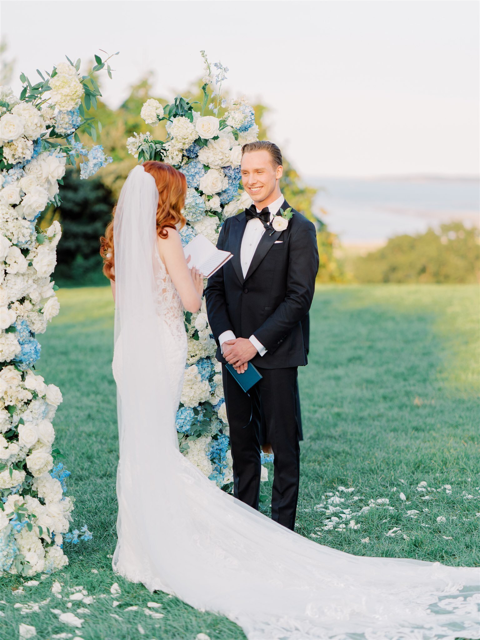 CatherineJamesWeddingPreviews_LaurenFair_192