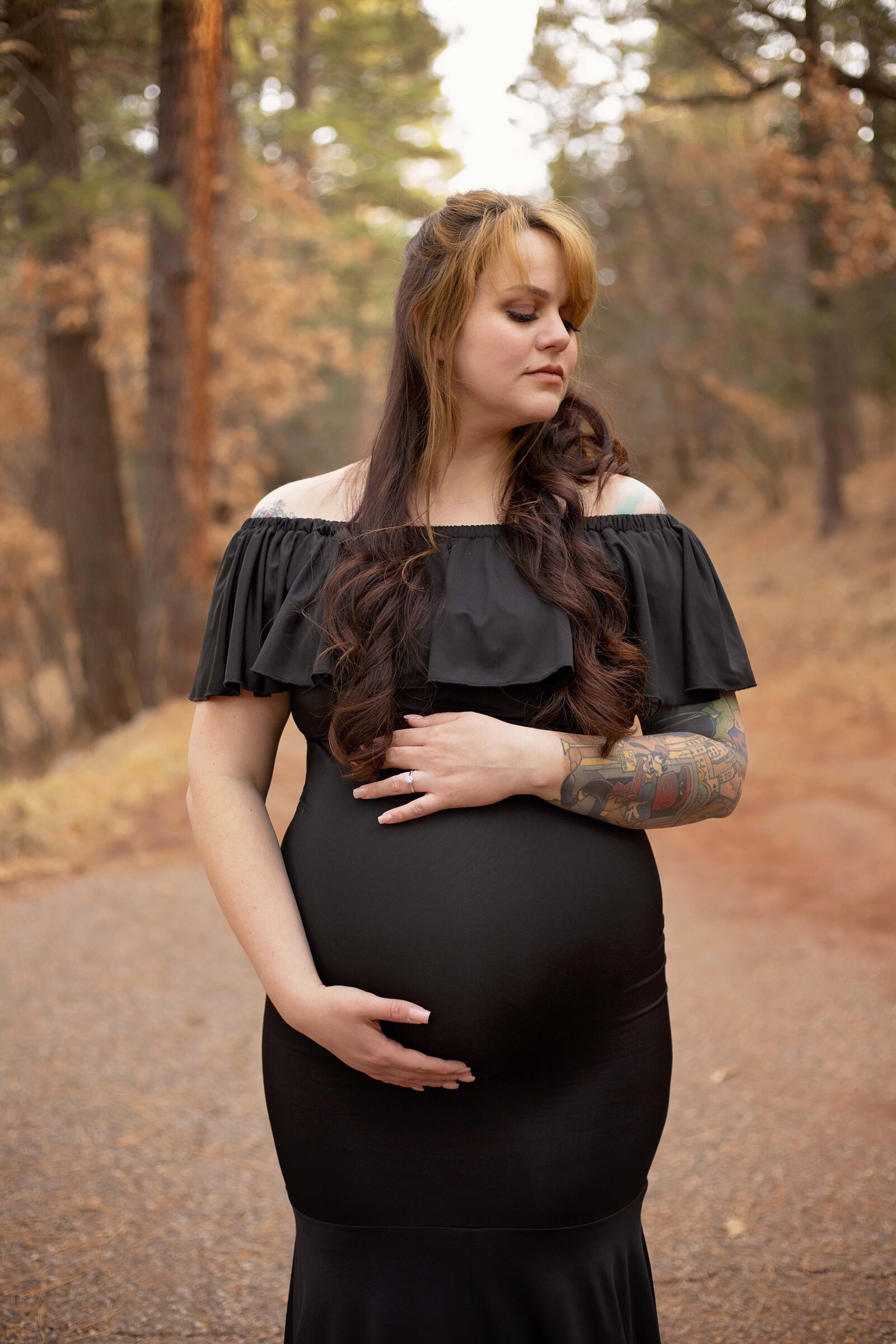 Maternity-session-black-chicaboo-dress