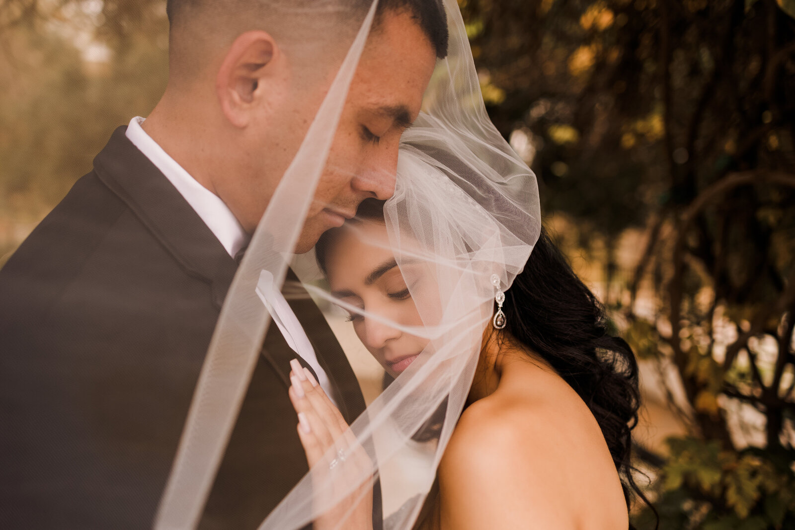Newlywed portraits at Hillcrest Park in Fullerton Ca