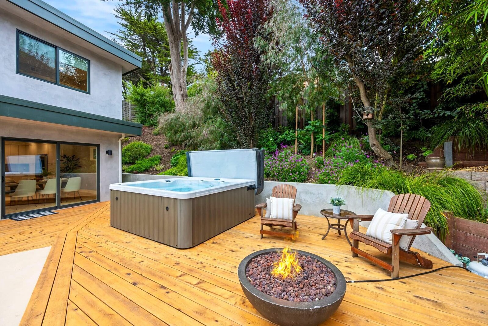 beautiful-deck-with-firepit-pacifica-home-for-sale