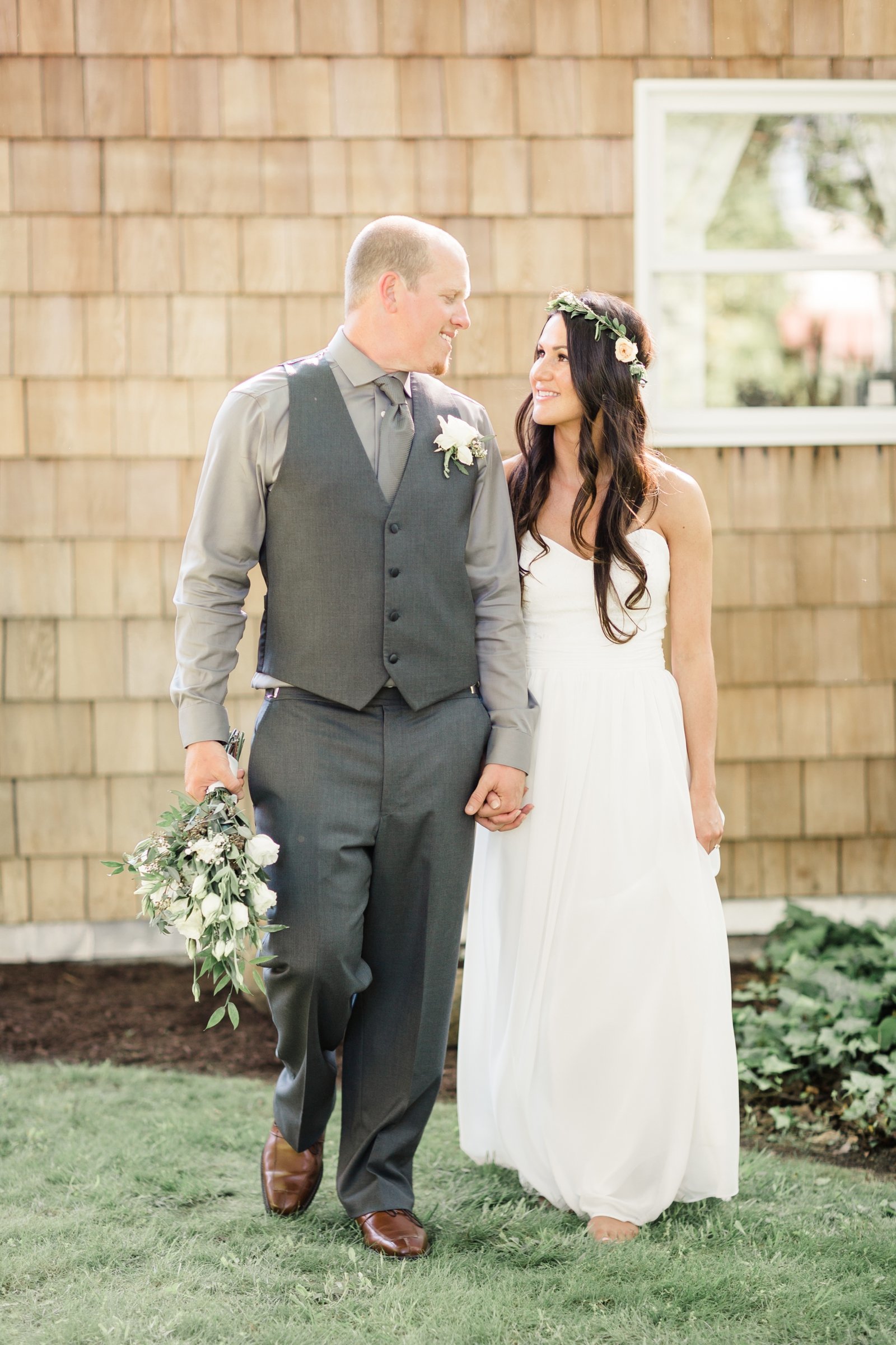 i-virginia-backyard-wedding_1920