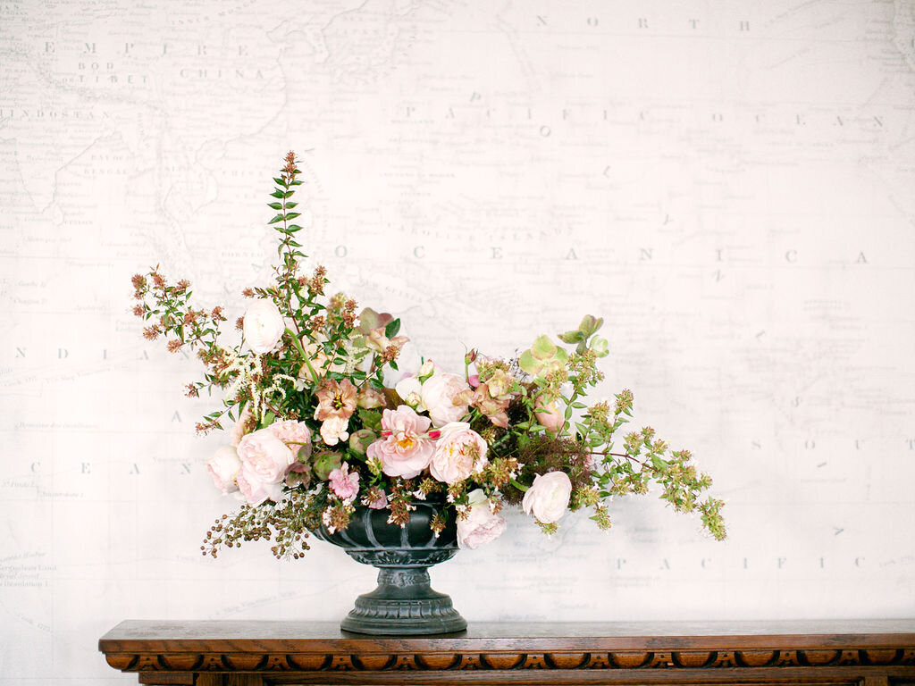 max-owens-design-at-home-floral-arrangements-05-top-florist
