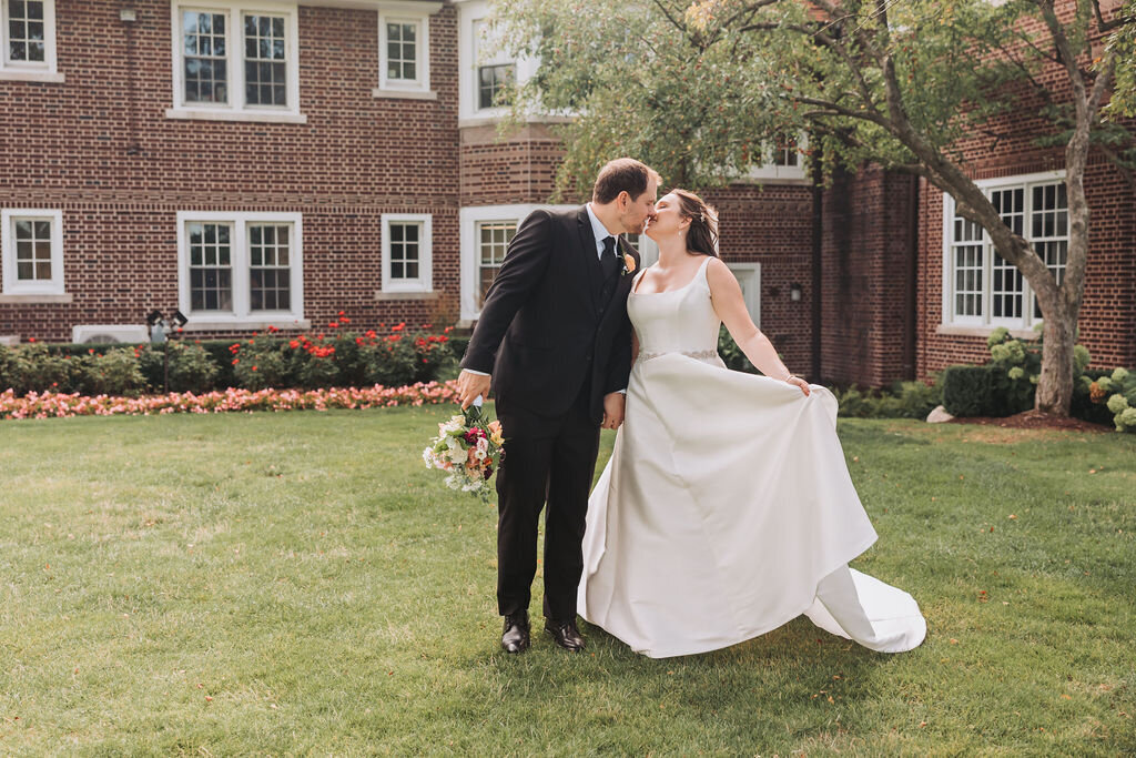 ErinandMike-MariahKastenPhoto-MichiganWeddingPhotographer-196