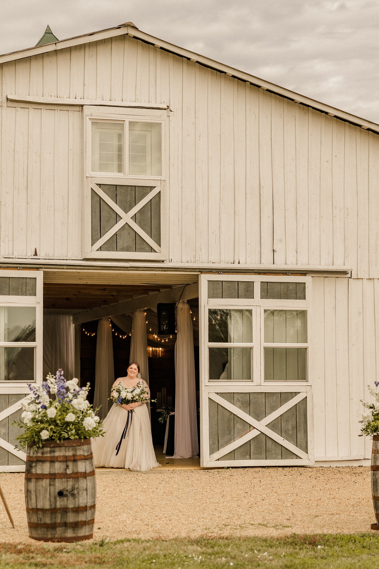 DanielleJimmyBernedWeddingJubileeFarm-281