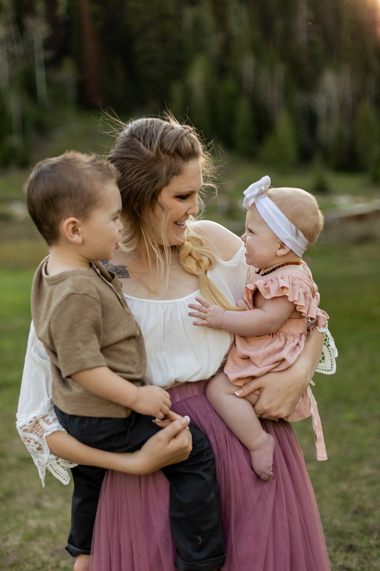family-photos-mommy-and-me-session-mountains-salt-lake-city-utah-03
