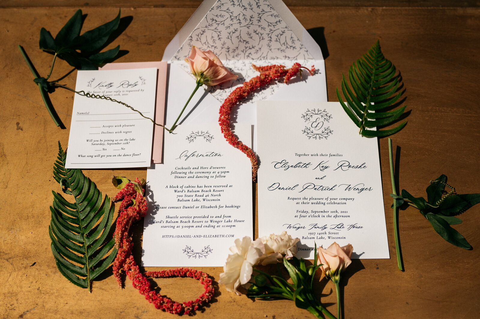 wedding-calligraphy-invitations-details