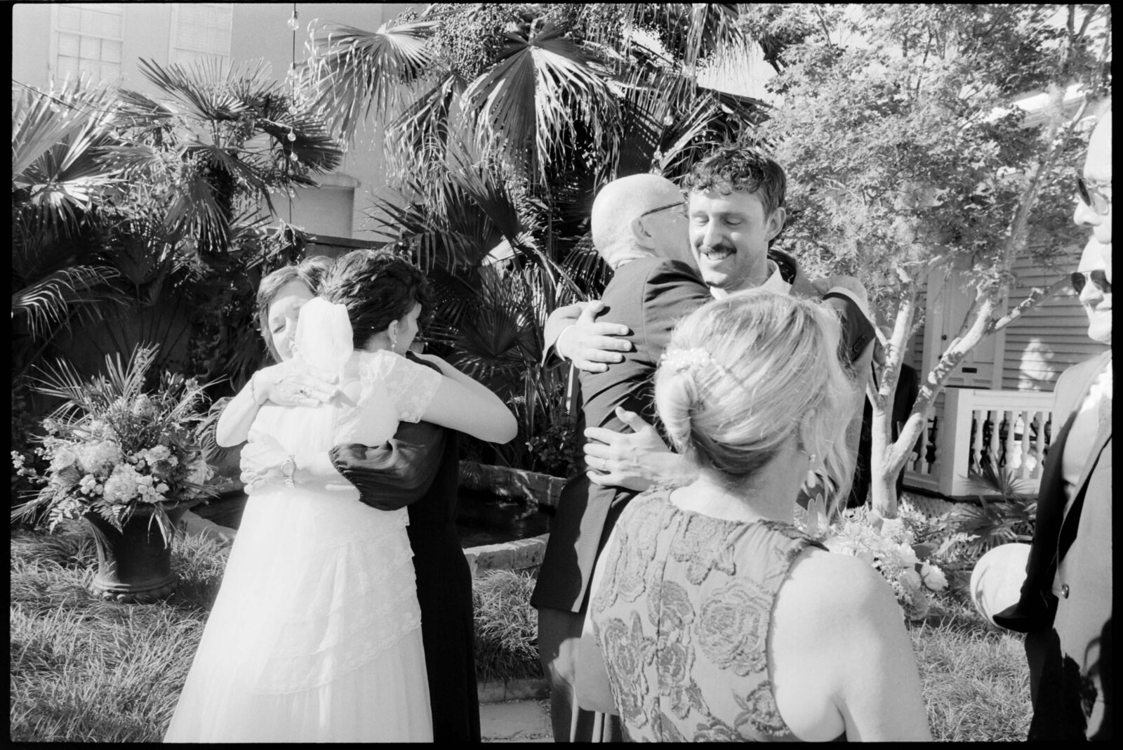 coastal-colorful-wedding-film-photos-jess-buckley-29