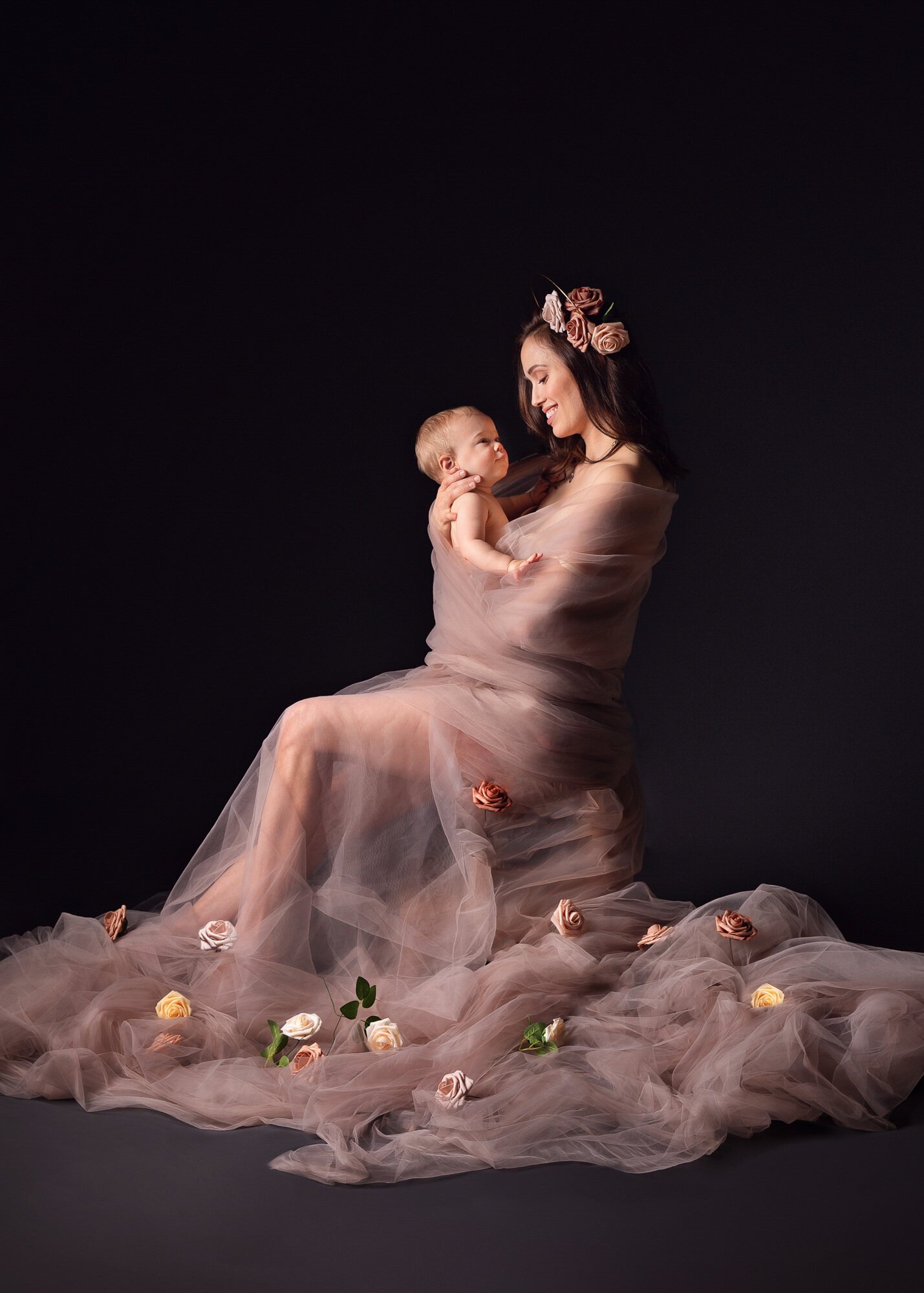 Toronto-motherhood-portrait-photographer-Rosio-Moyano_018
